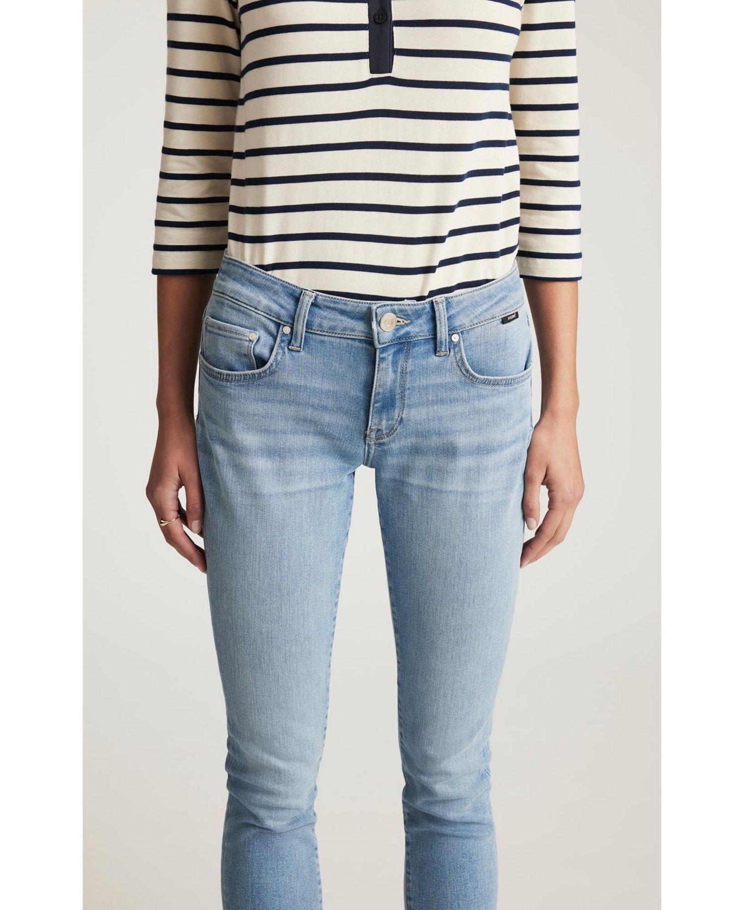 Women's Alexa Mid Rise Skinny Jeans