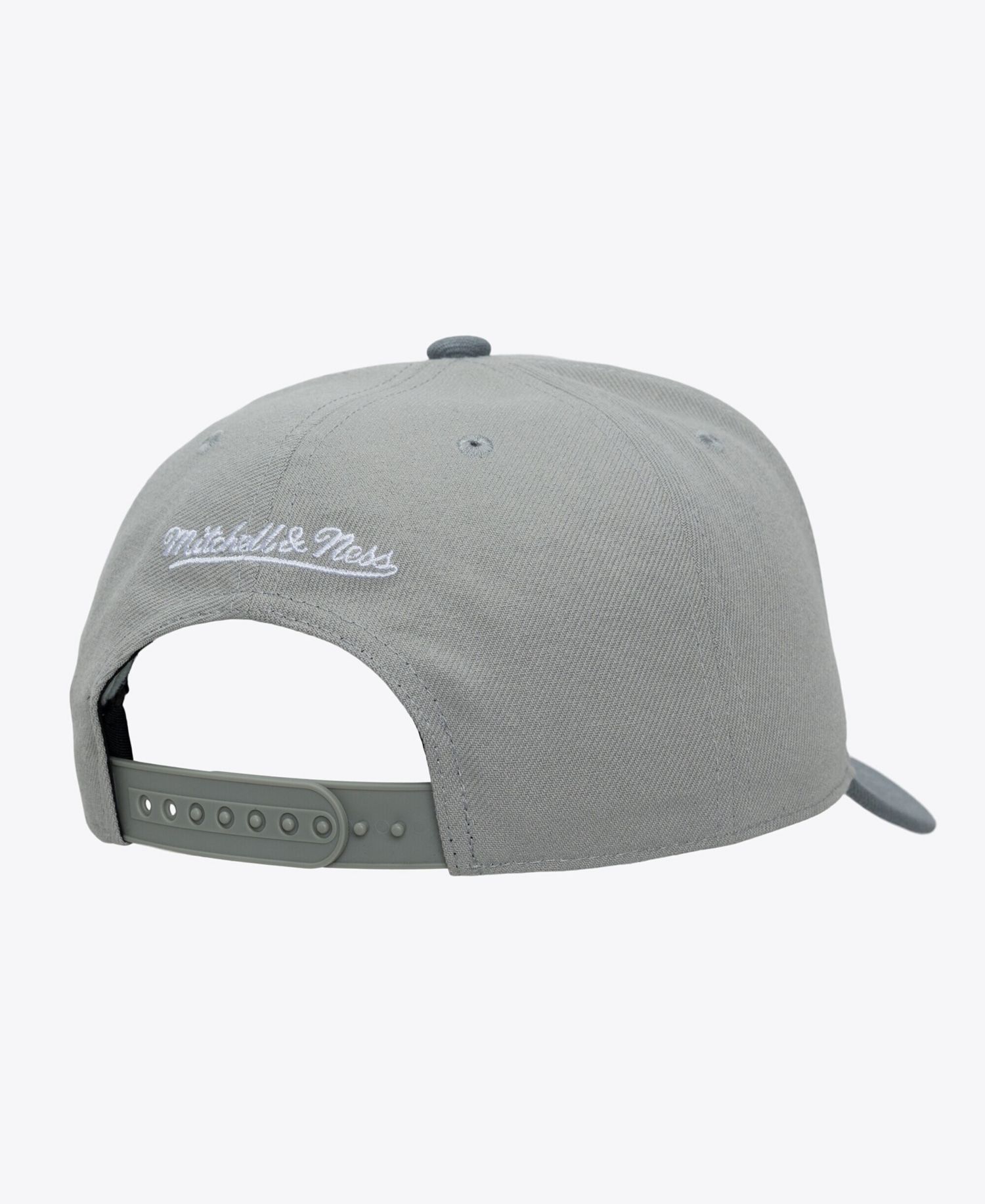 Men's Gray Boston Celtics Thunderstorm Head Coach Pro Crown Snapback Hat