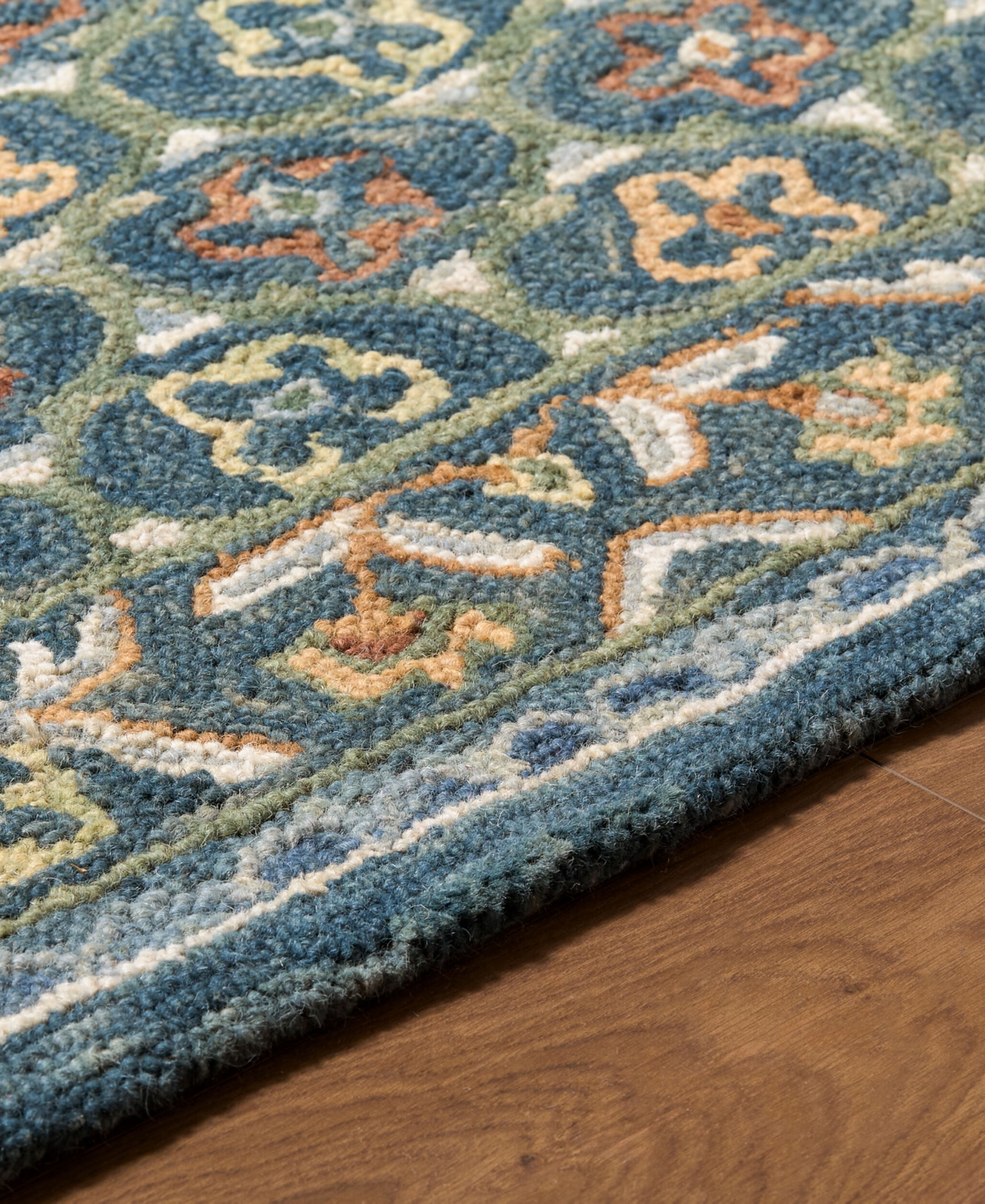 Livabliss Fairfax 768492 5' x 7'6" Area Rug
