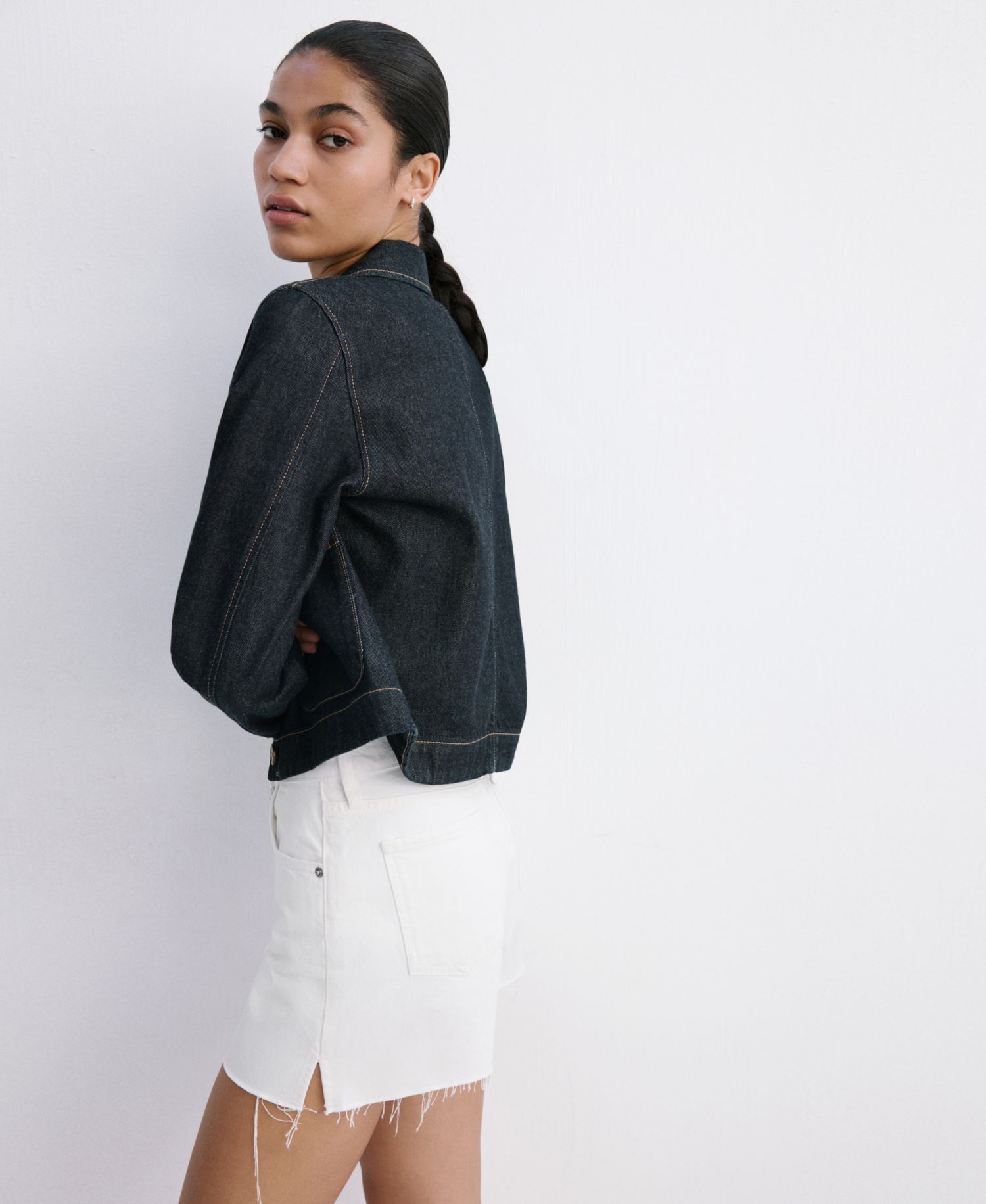 Women's Frayed Hem Denim Shorts