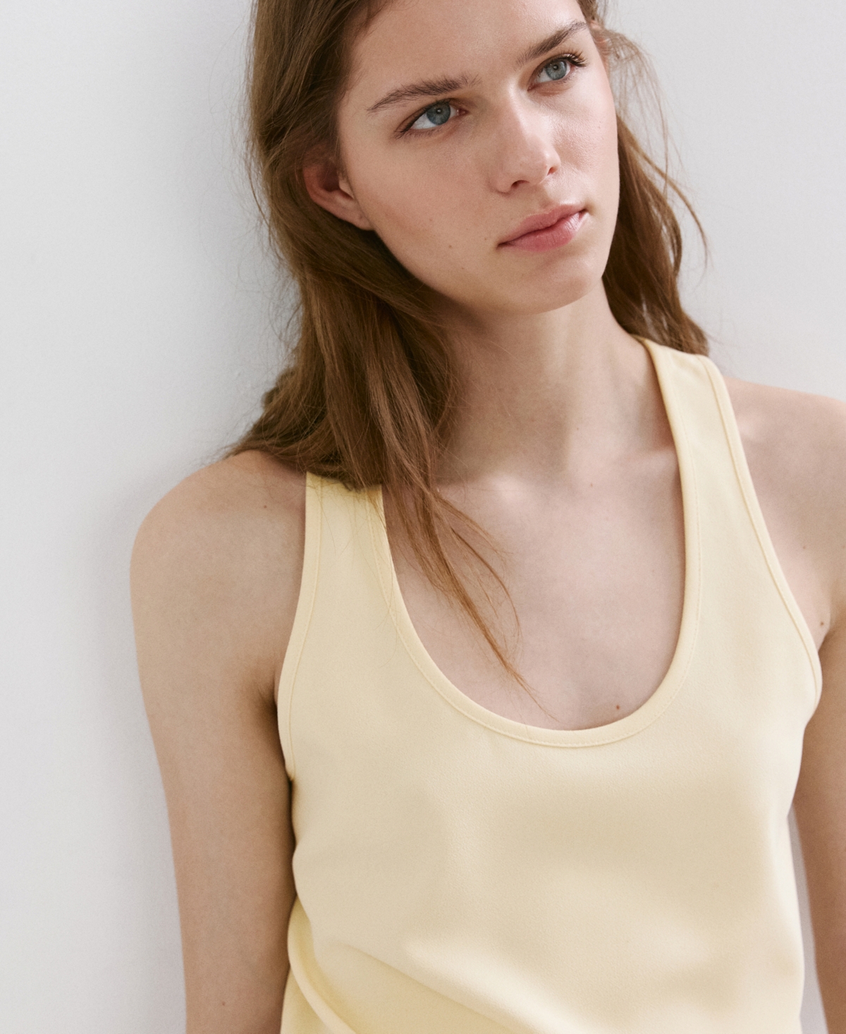 Mango Women's Round Neckline Crop Top