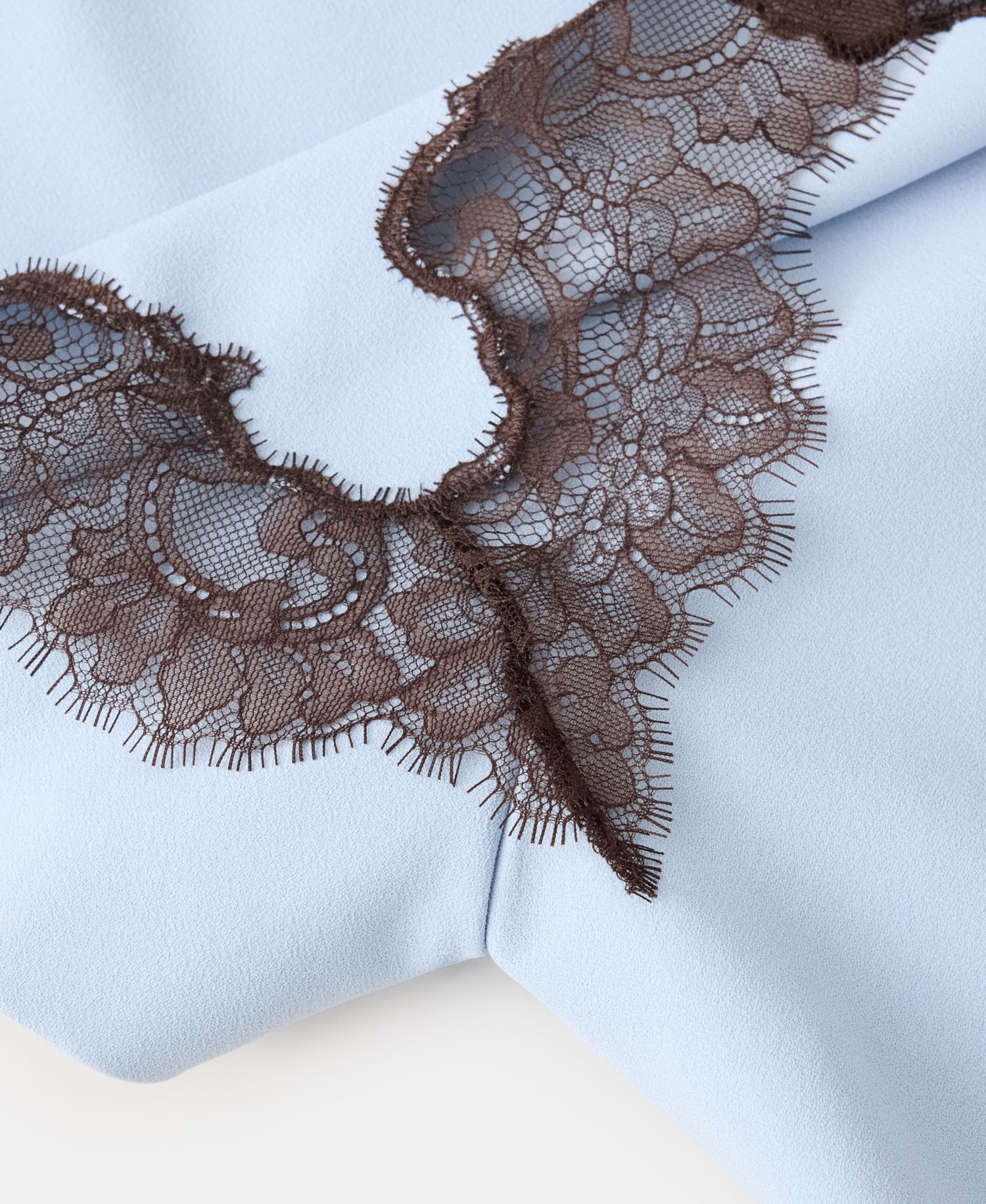 Women's Lace Detail Straight Shorts