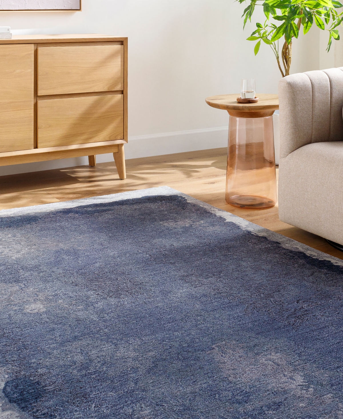 Surya Kavita Kvt-2322 8' x 10' Area Rug