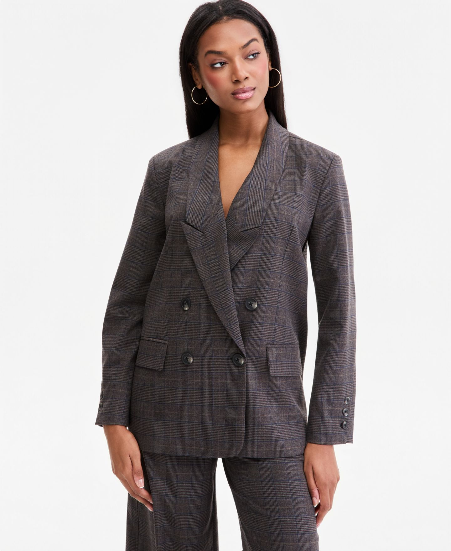 Женский пиджак Bar III Plaid Peak-Lapel Double-Breasted Blazer, цвет: Коричневый клетчатый — фото 1