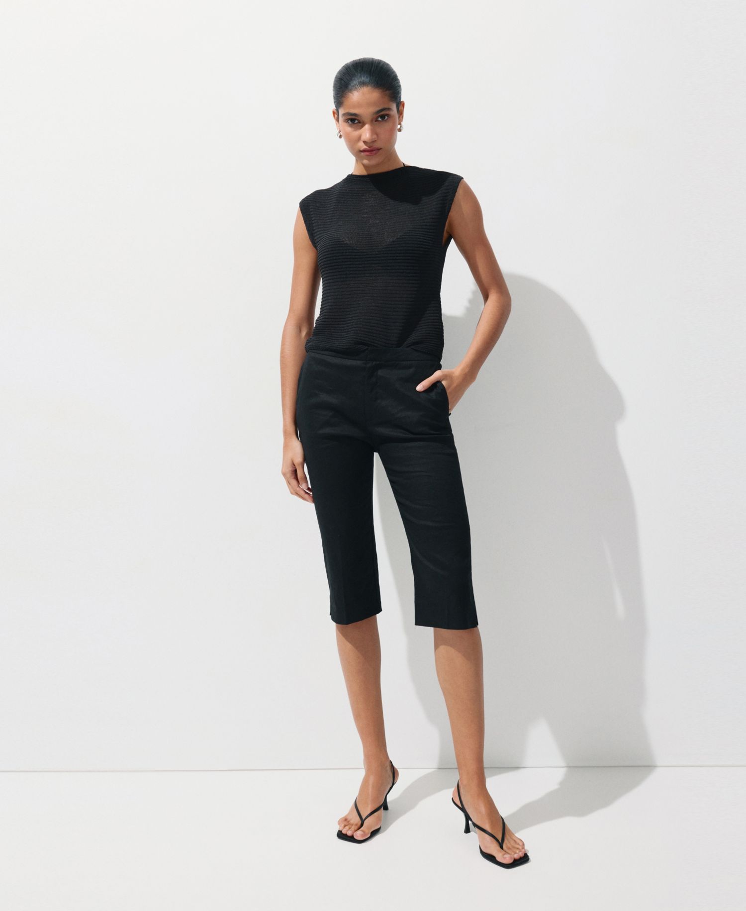 Women's Short-Sleeved Knitted Sweater