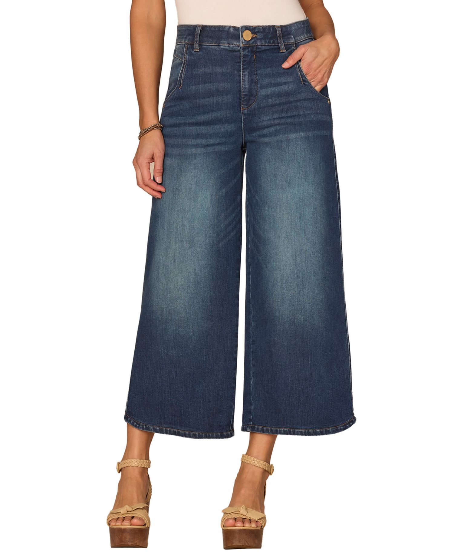 Petite Cropped Wide-Leg Jeans