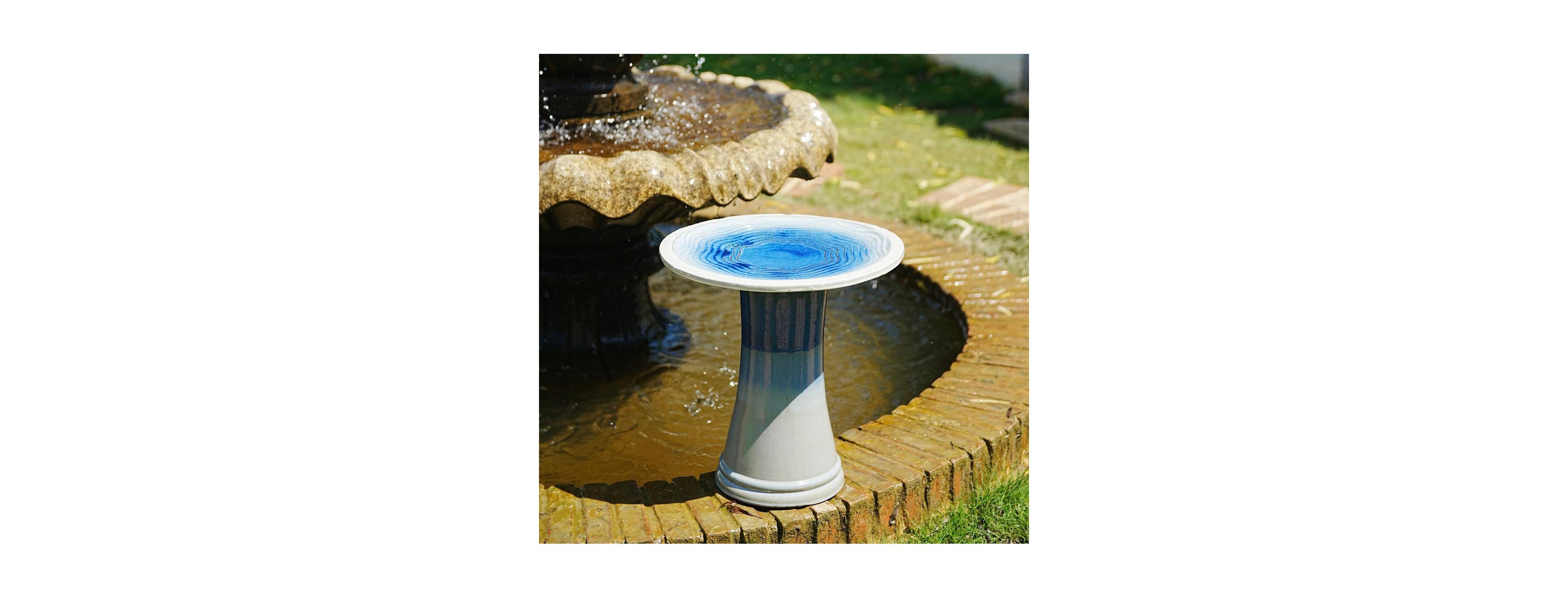 Streamdale Furniture 17'' Ceramic Pedestal Bird Bath with Swirl Pattern Blue Ombre