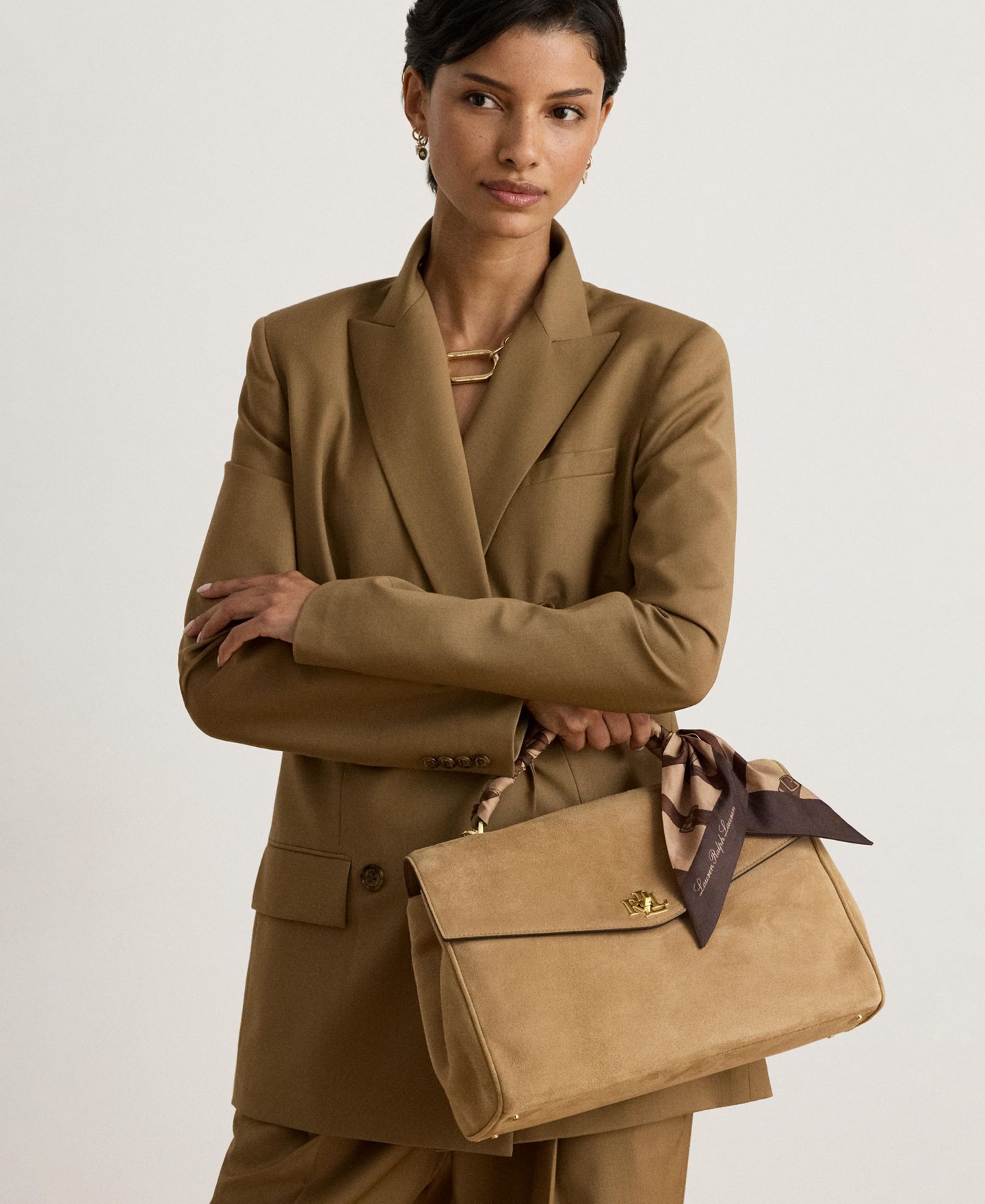 Женская сумка Lauren Ralph Lauren Farrah Suede Scarf Trim Medium Soft Satchel, цвет: Верблюжий разноцветный — фото 8
