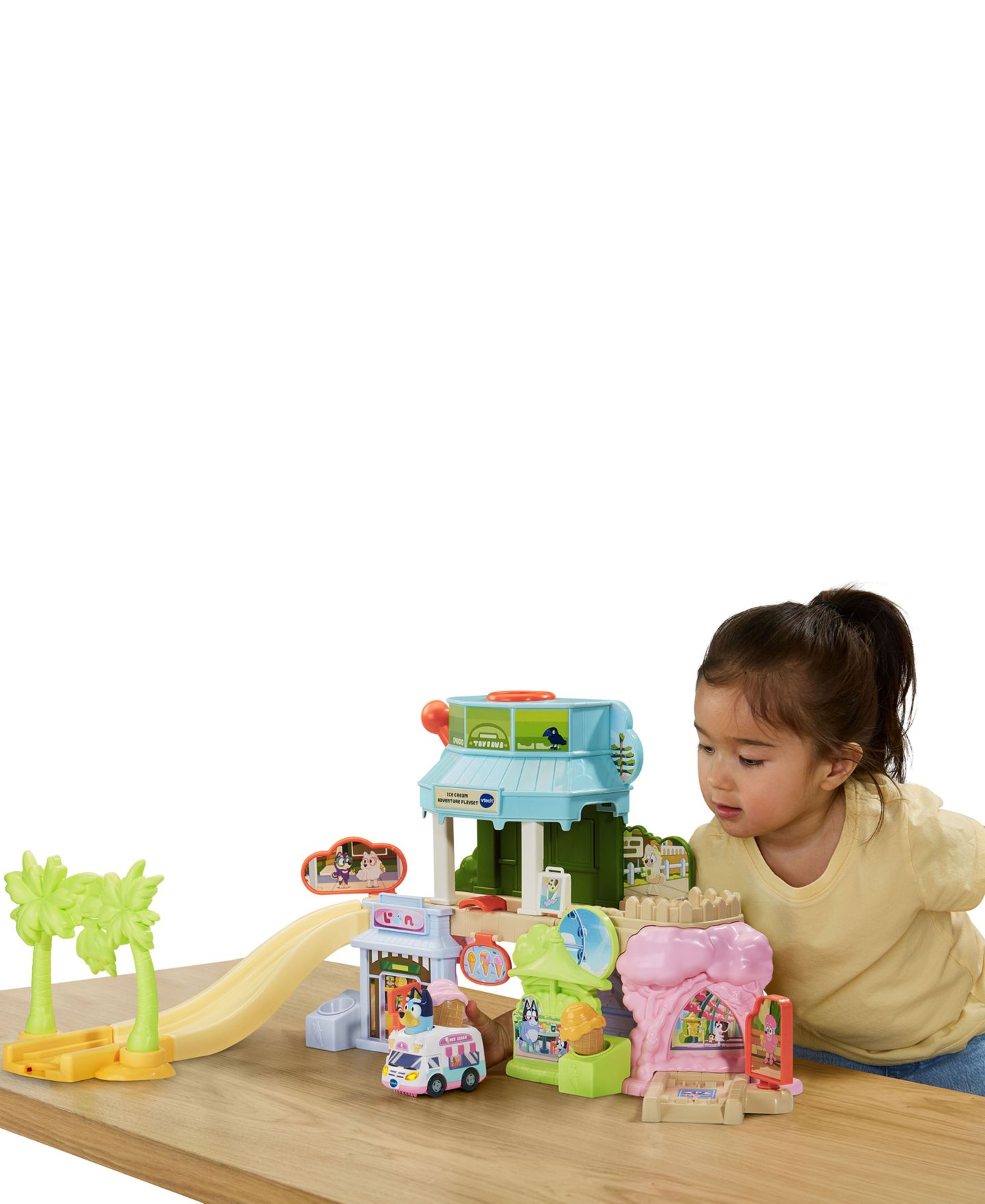 Детские игрушки Bluey Ice Cream Adventure Playset Interactive Pretend Play Track Set — фото 5