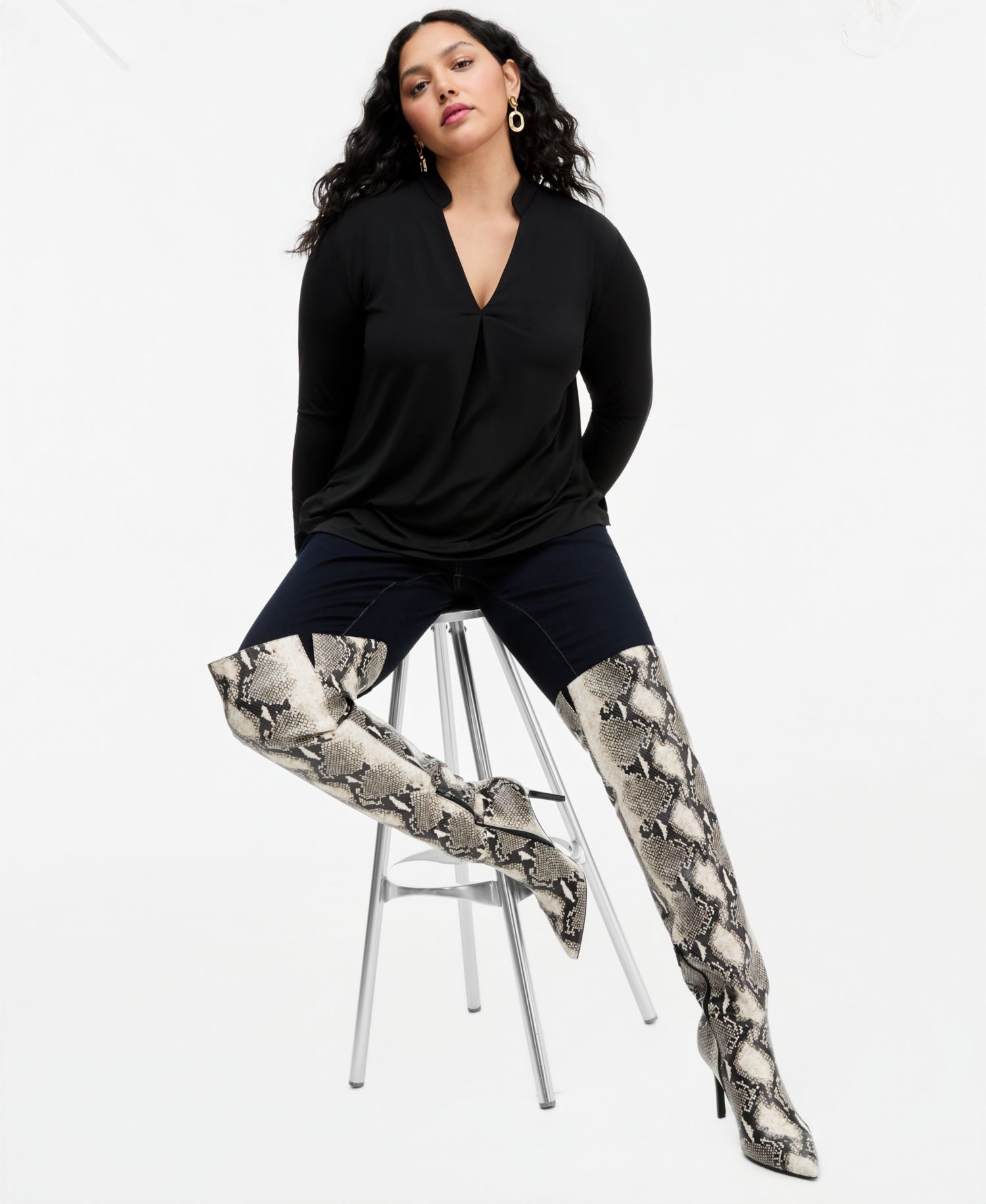 Plus Size Women's Split Band-Collar Long-Sleeve Knit Top