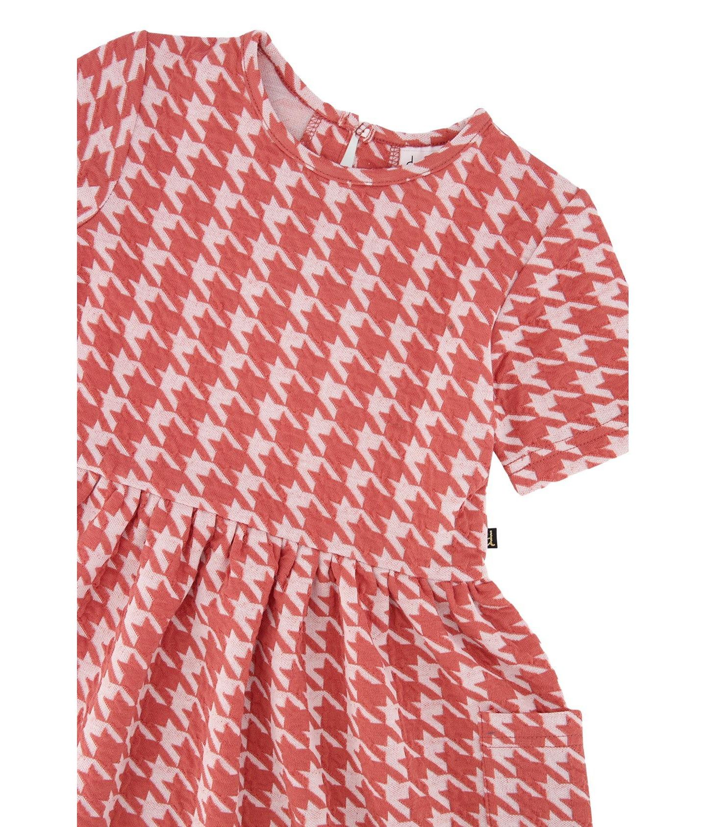Платье Deux par Deux Short Sleeve Dress with Pockets Houndstooth для девочек, цвет: Розовый / Белый — фото 6