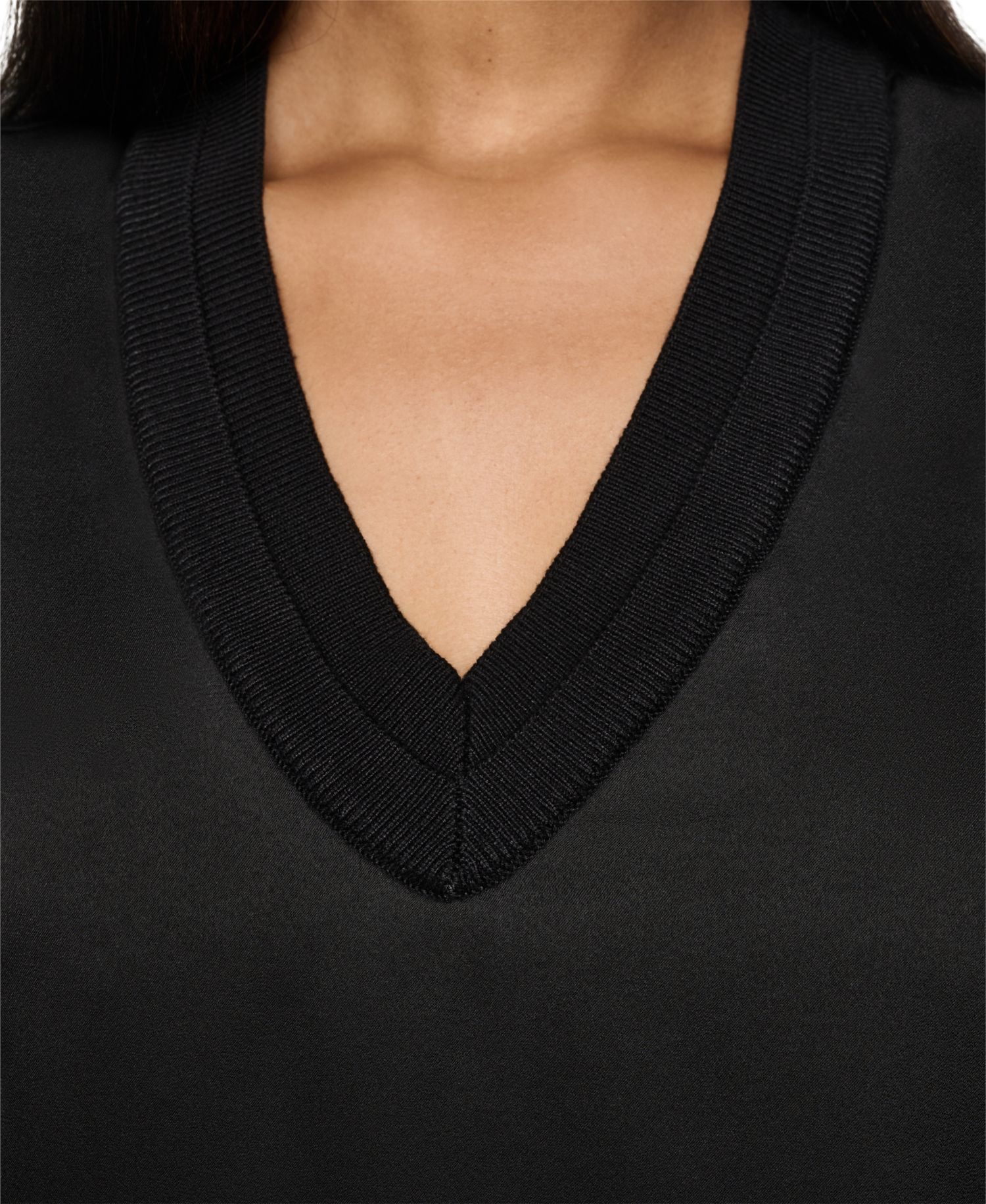Petite Mix Media V-Neck Sleeveless Pull-On Top