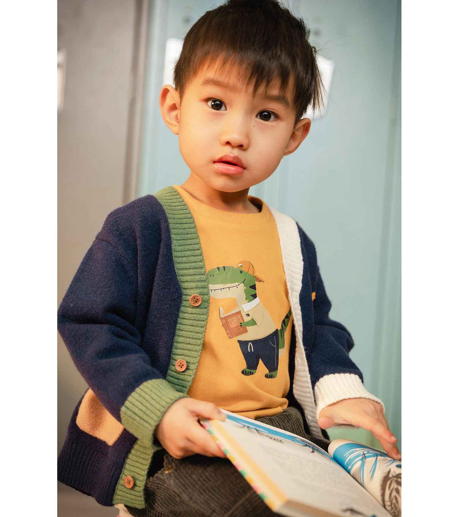 Big Boys 6-8 Years Knit Cardigan with Dino