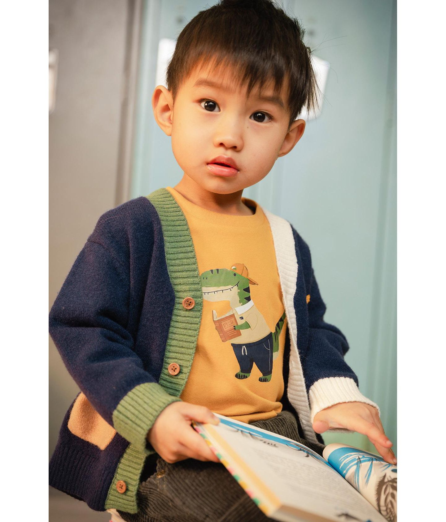 Кардиган Deux par Deux Knit Cardigan для мальчиков-малышей, цвет: Синий / Зелёный — фото 3