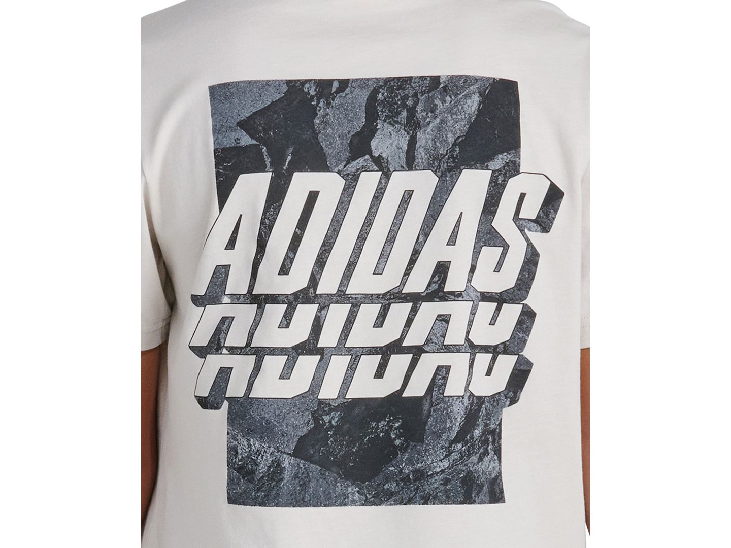 Футболка adidas Short-Sleeve Rock Camo Poster T-Shirt для мальчиков, цвет: Wonder Alumina — фото 3