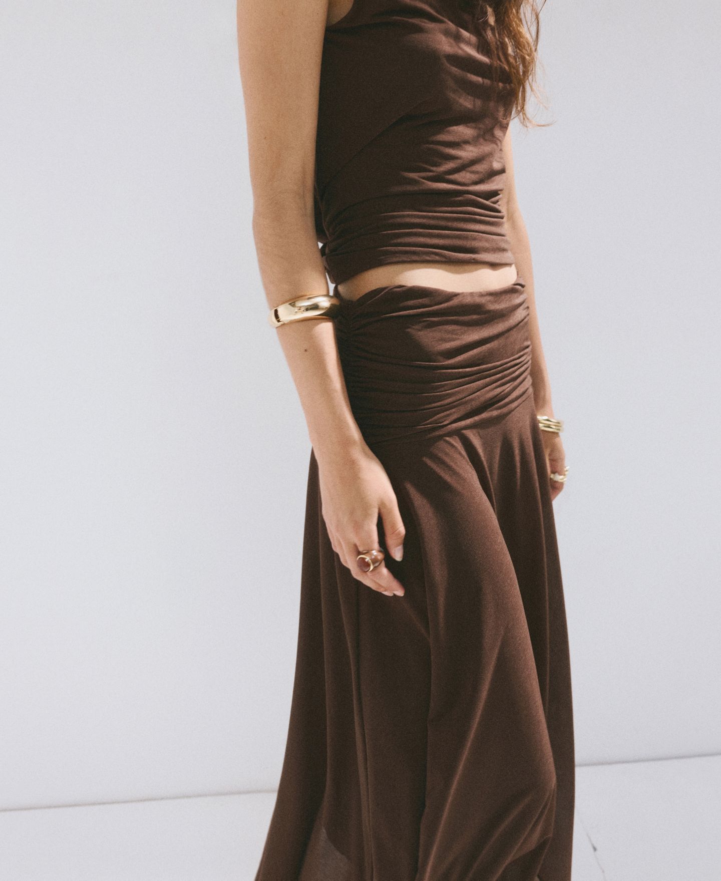 Женская юбка MANGO Asymmetrical Chiffon, цвет: Коричневый — фото 3