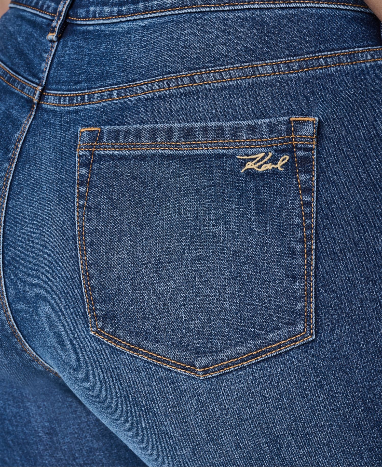 Plus Size Embroidered Motif Mid-Rise Bootcut Jeans