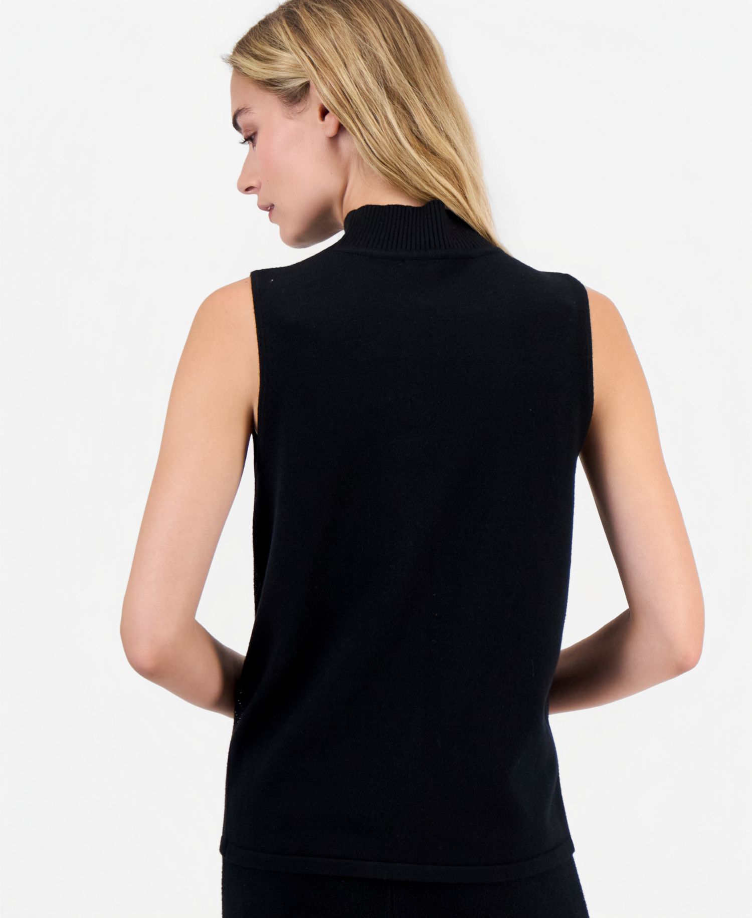 Women's Sleeveless Heatset Diamond Mockneck Tank