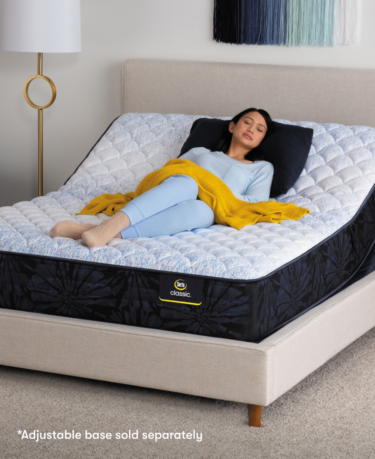 Serta Classic Alden 11.5" Medium Mattress Set