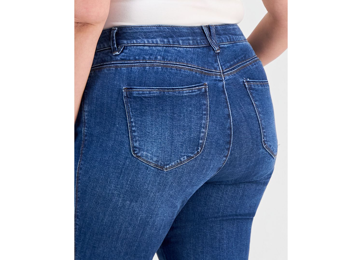Trendy Plus Size Kick-Flare Jeans
