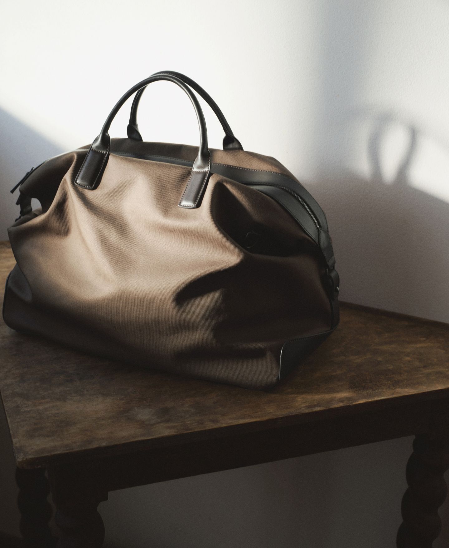 Мужская сумка MANGO Leather Details Bowling, цвет: Хаки — фото 6