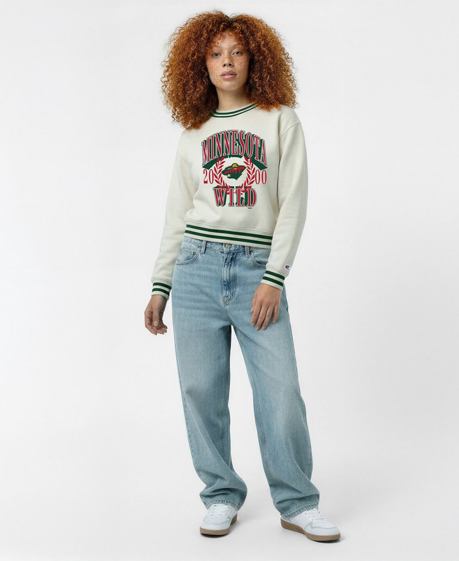 Women's Cream Minnesota Wild Bold Laurels Reverse Weave Yarn Crewneck Sweatshirt
