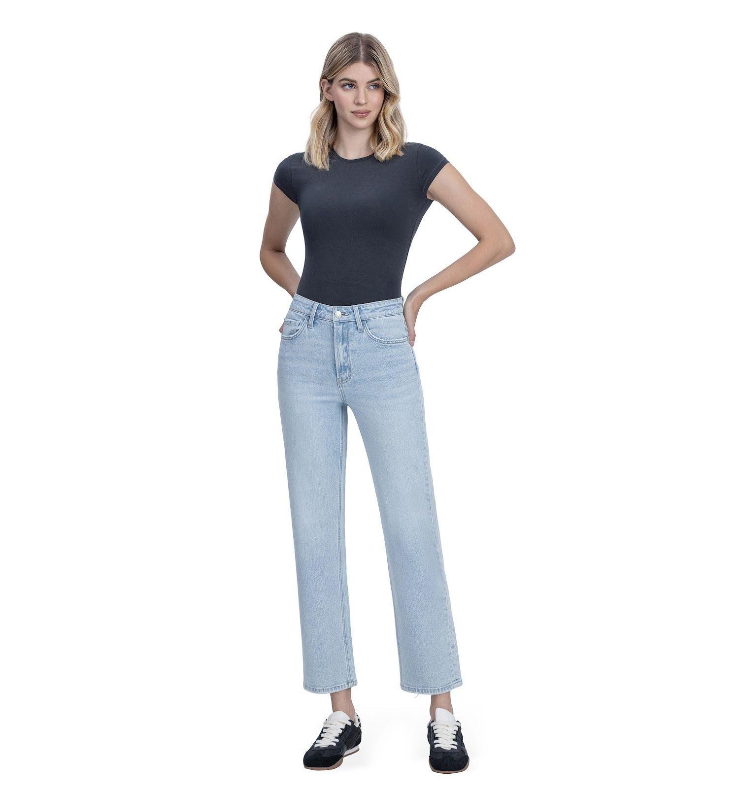 Women's Super High Rise Tapered Leg Jeans