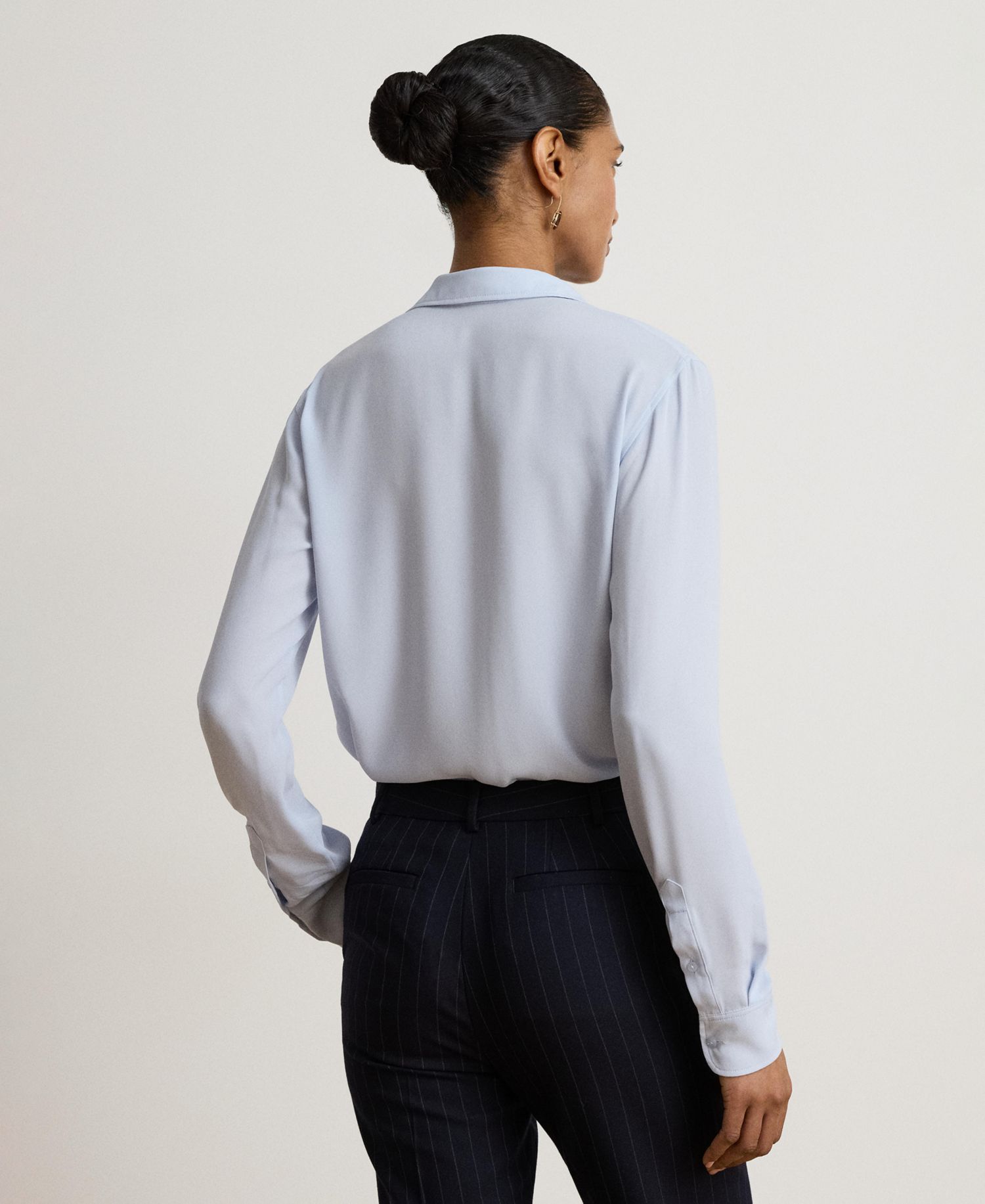 Women's Long-Sleeve Collared Shirt