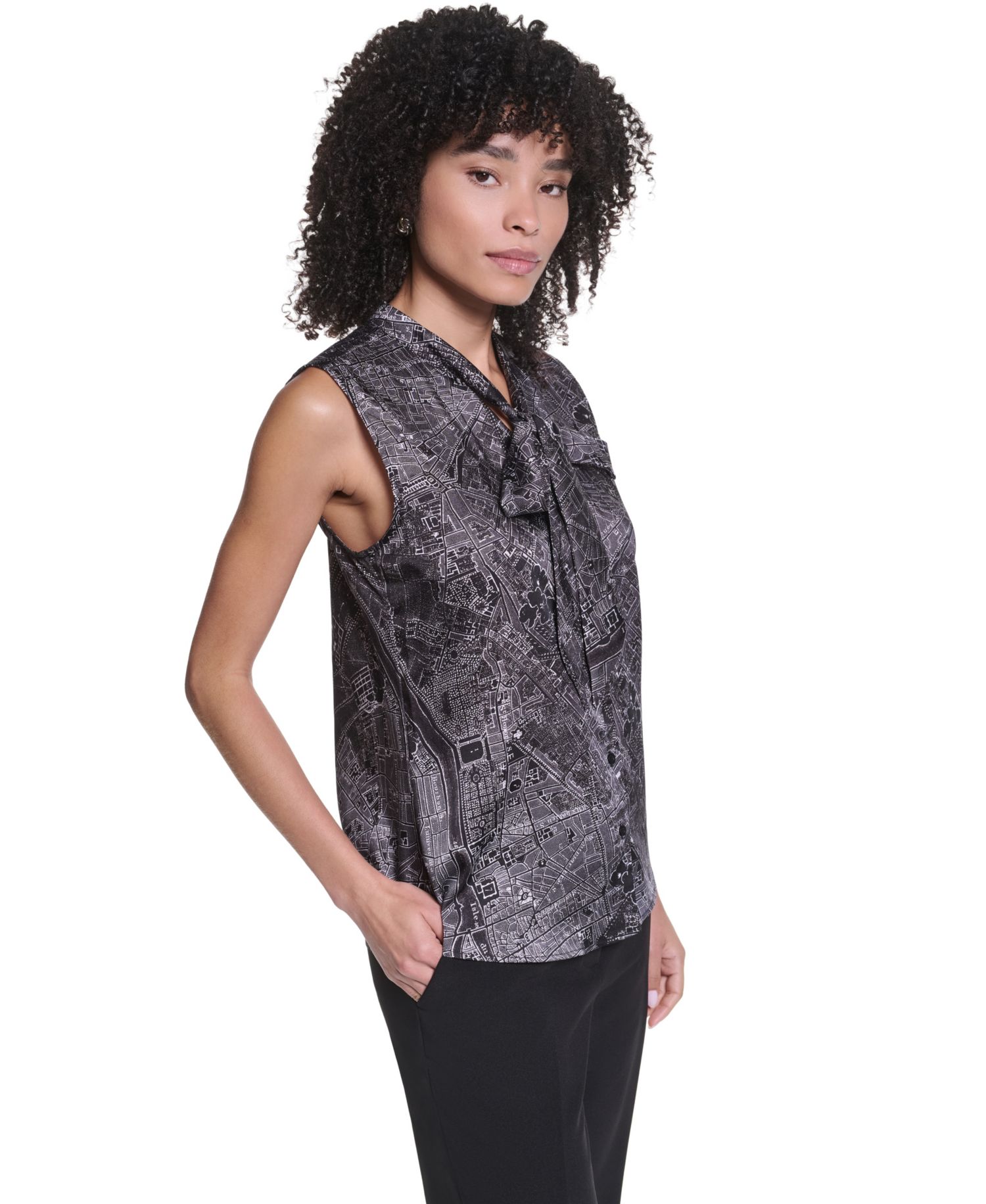Women's Sleeveless Mock-Neck Button-Front Blouse