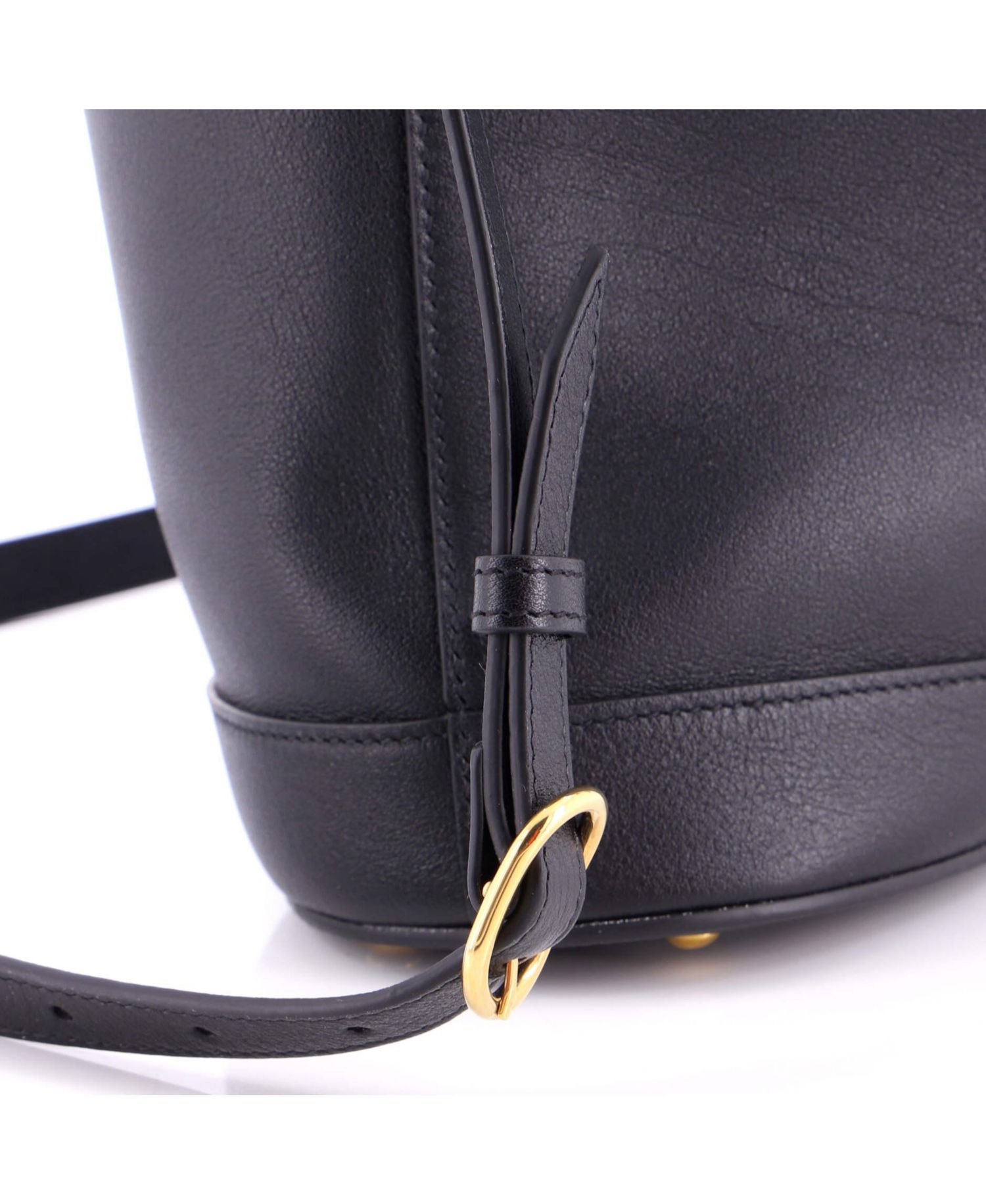 Small Diana Bucket Bag Leather