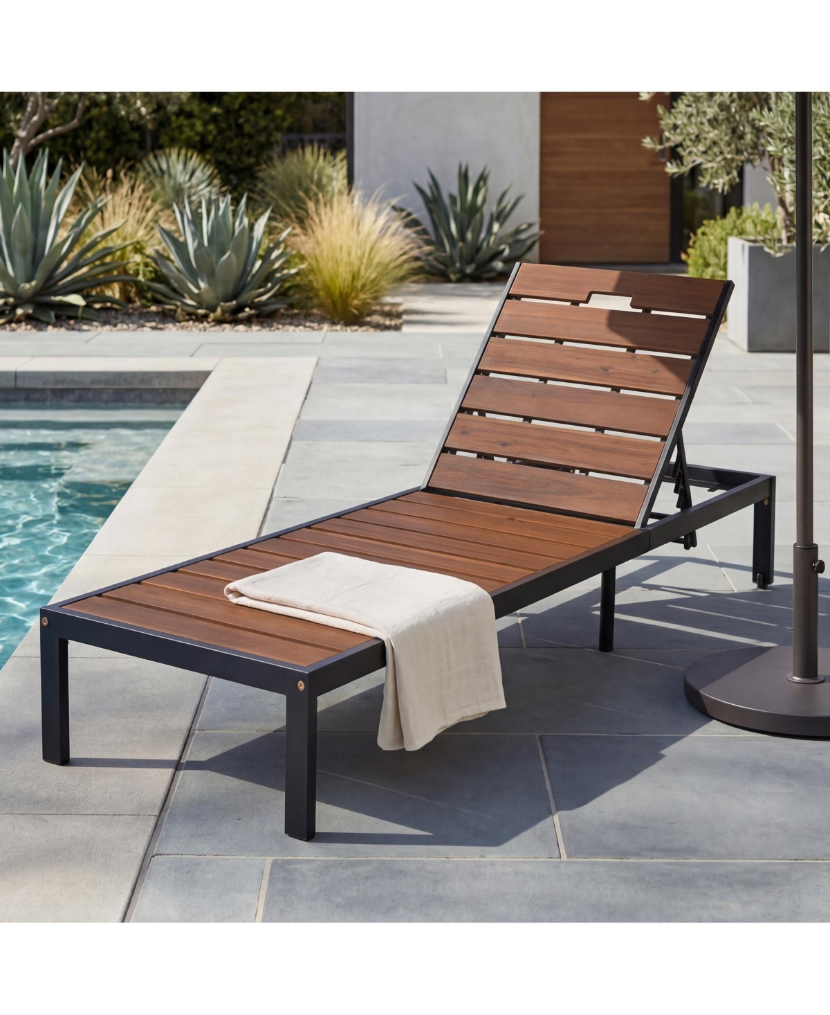Mondawe Outdoor Chaise Lounges Pool Lounge Chairs Daybed Recliner with Adjustable Backrest for Patio, Poolside or Beach