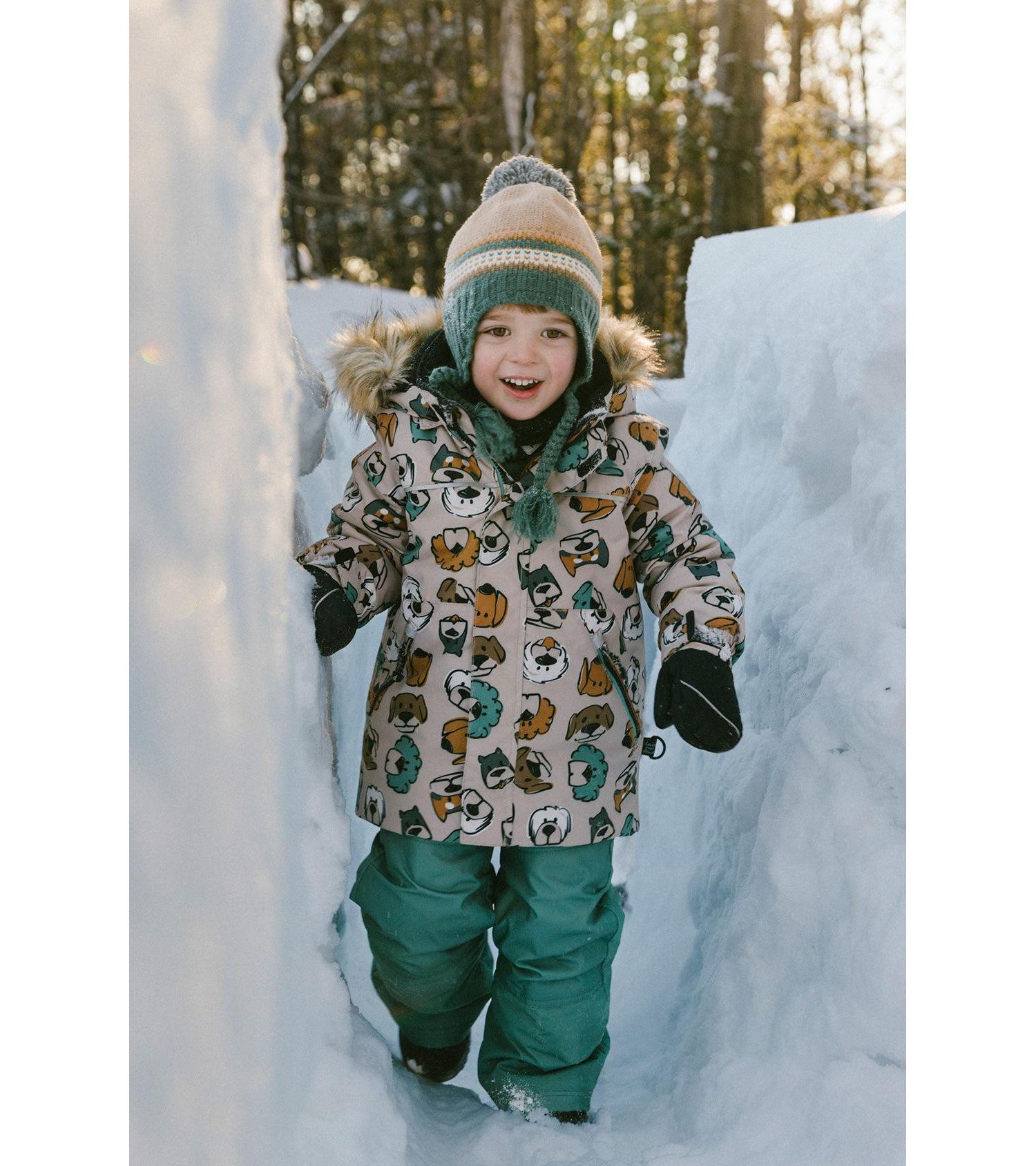 Big Boys 6-8 Two Piece Discover Snowsuit Printed with Dogs