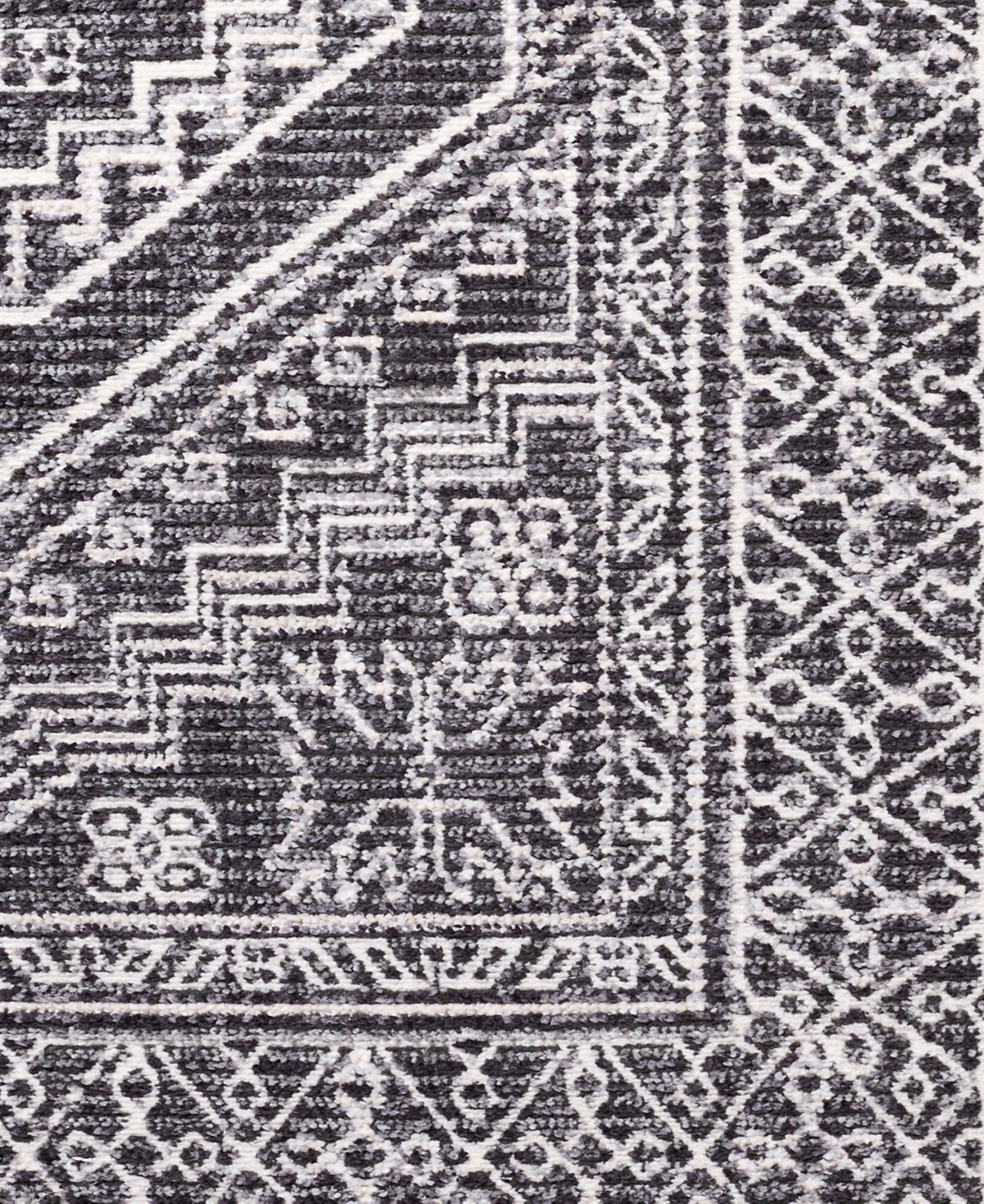 Elle Decor x Livabliss Odeon 893468 5'3"x7' Area Rug