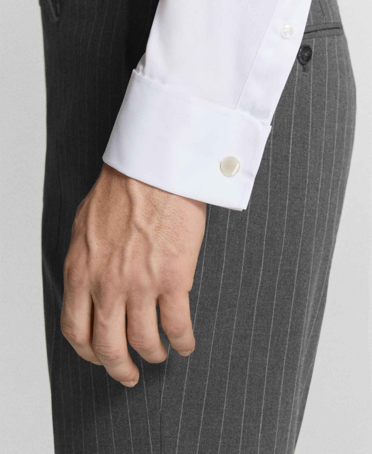 Men's Cotton Slim-Fit Dress Shirt