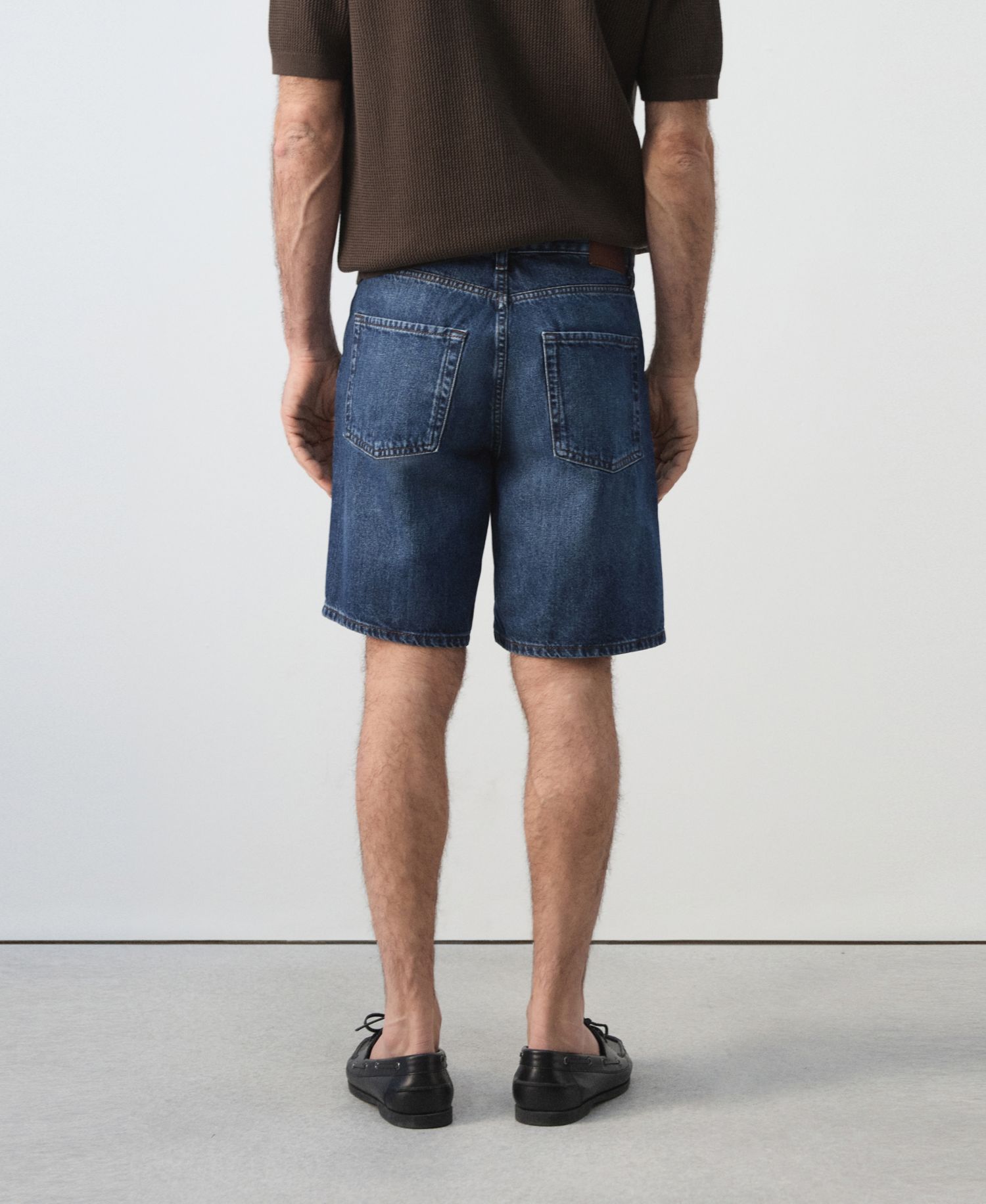 Men's Straight-Fit Denim 8.86" Bermuda Shorts