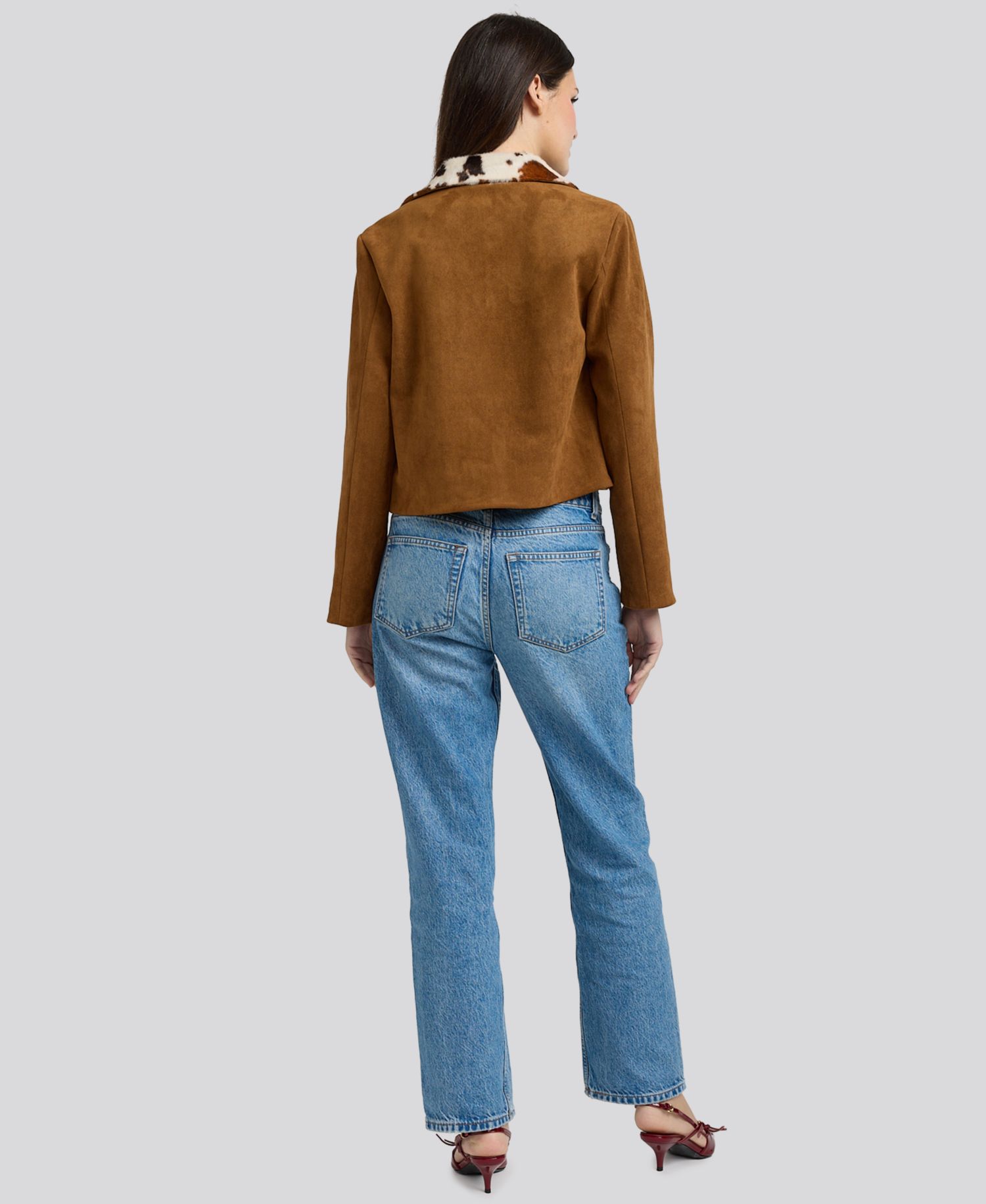 Women's Yumi Pocket Cropped Faux-Suede Cow-Print Collar Jacket