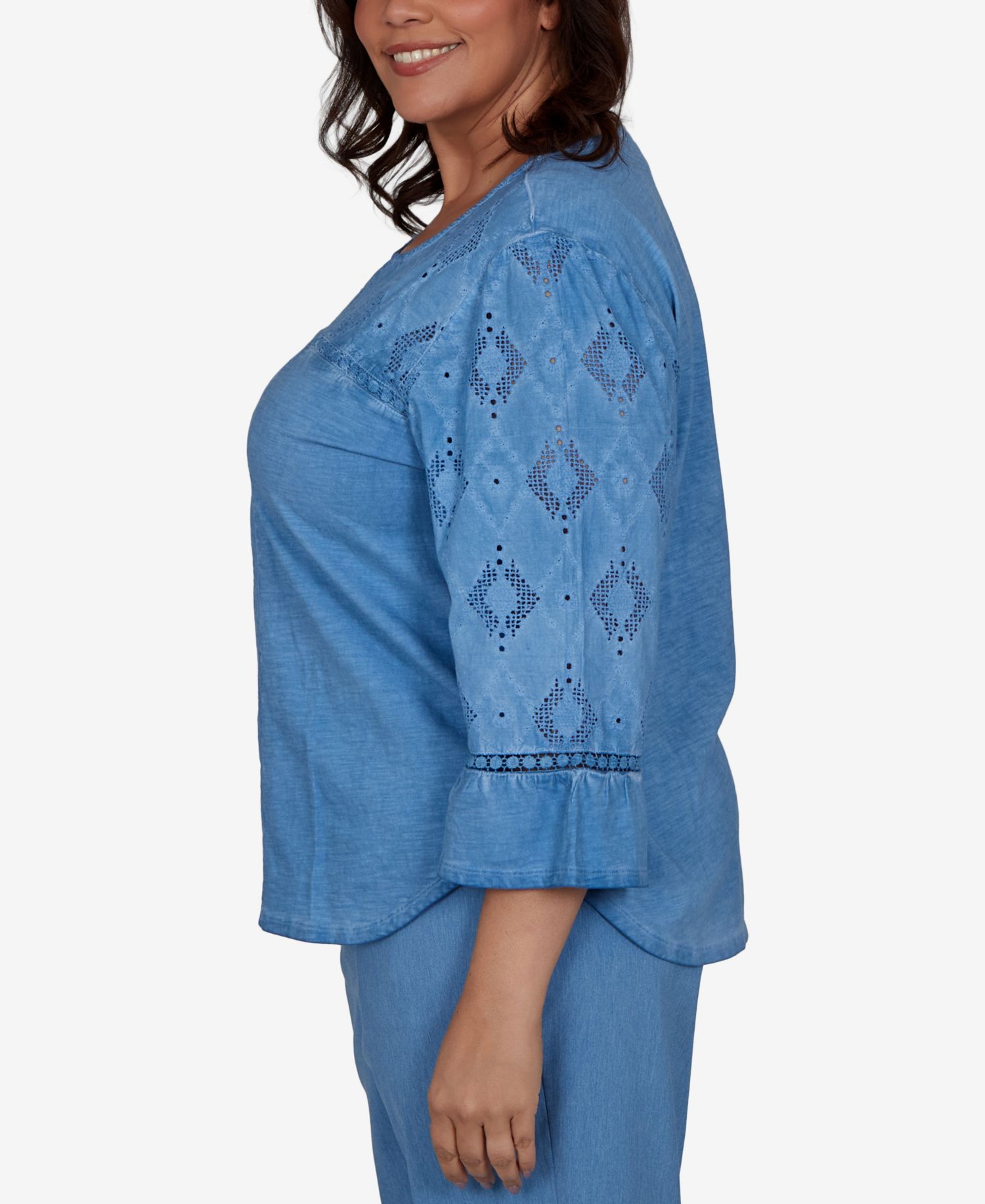 Plus Size Crewneck 3/4-Sleeve Applique Top
