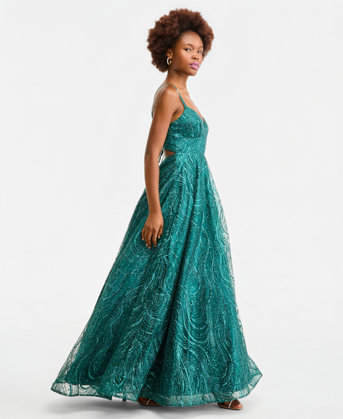 B Darlin Juniors' Embellished Sweetheart Gown