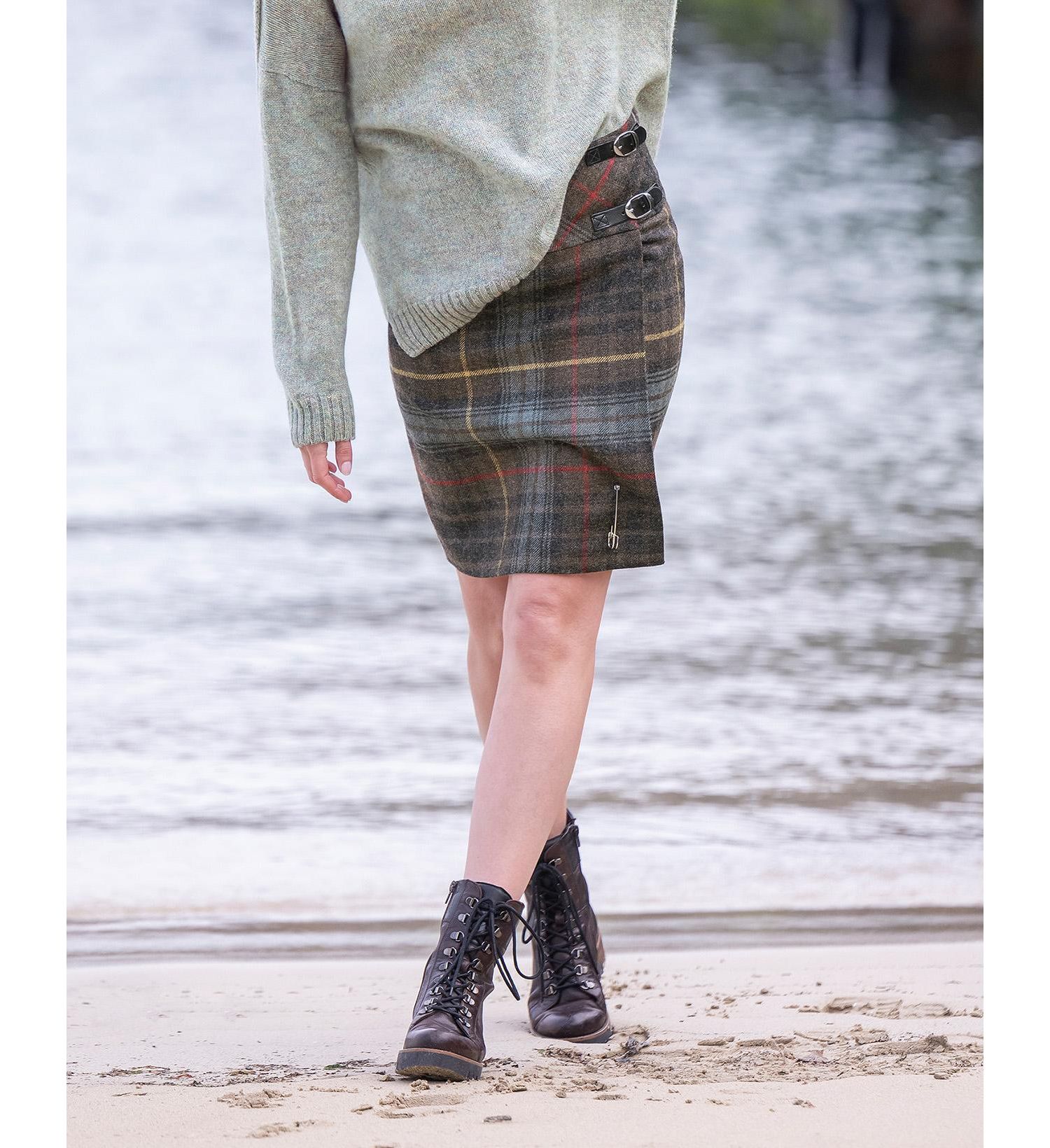 Women's The British Celt Kilt Plaid A-Line Wool Skirt