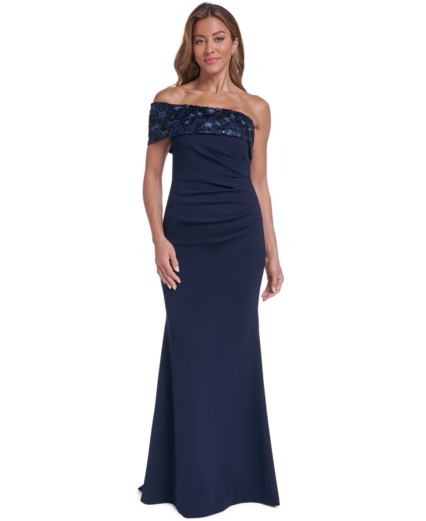 Женское платье Eliza J Off-the-Shoulder Side-Tuck Long, цвет: Тёмно-синий — фото 1