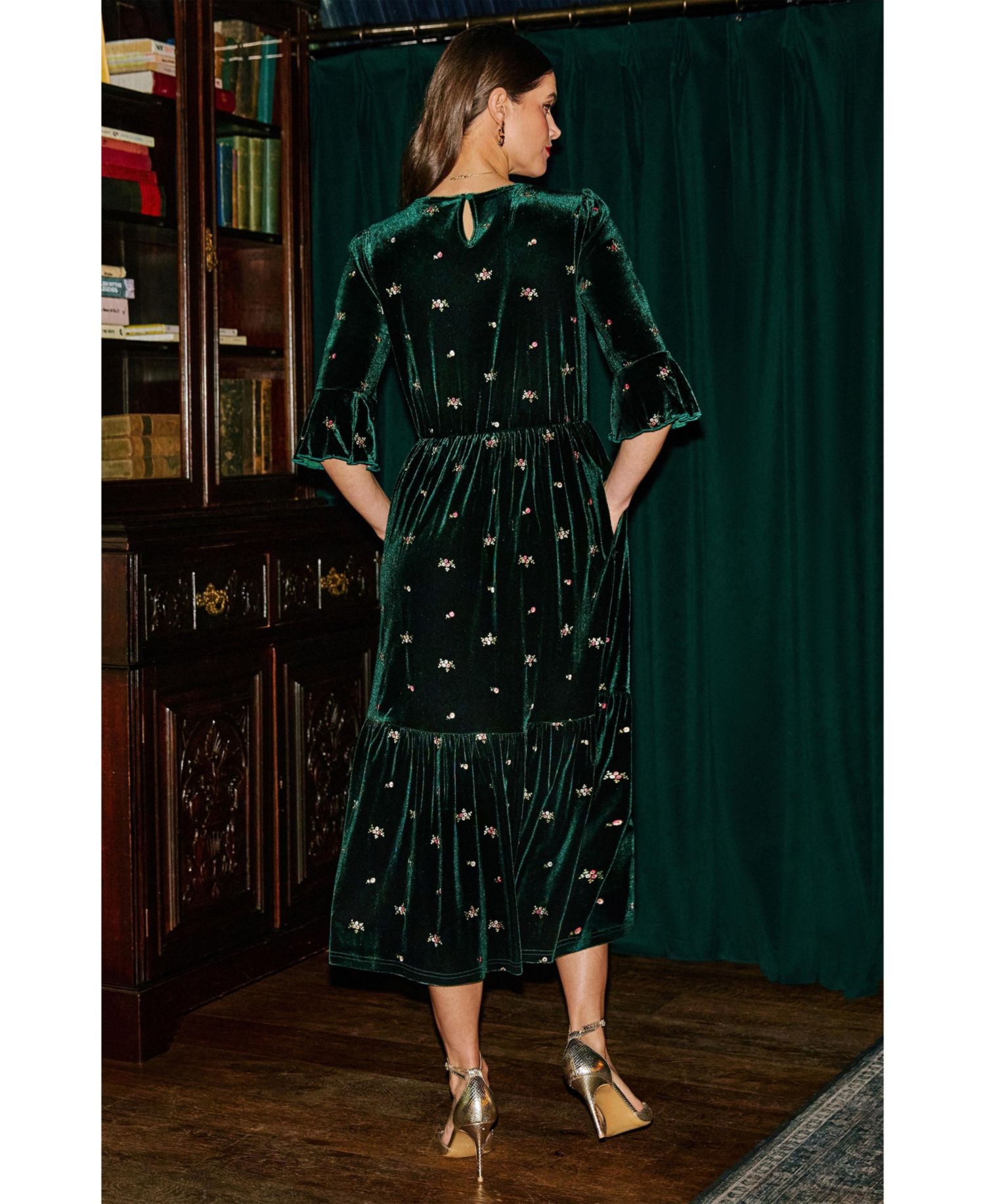 Women's Velvet Embroidered V-Neck Midi Dress