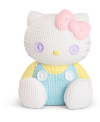 Hello Kitty 303 5.7" Vinyl Figure, Ages 3+