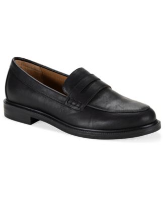 Women's Athenaa Round Toe Penny Loafers