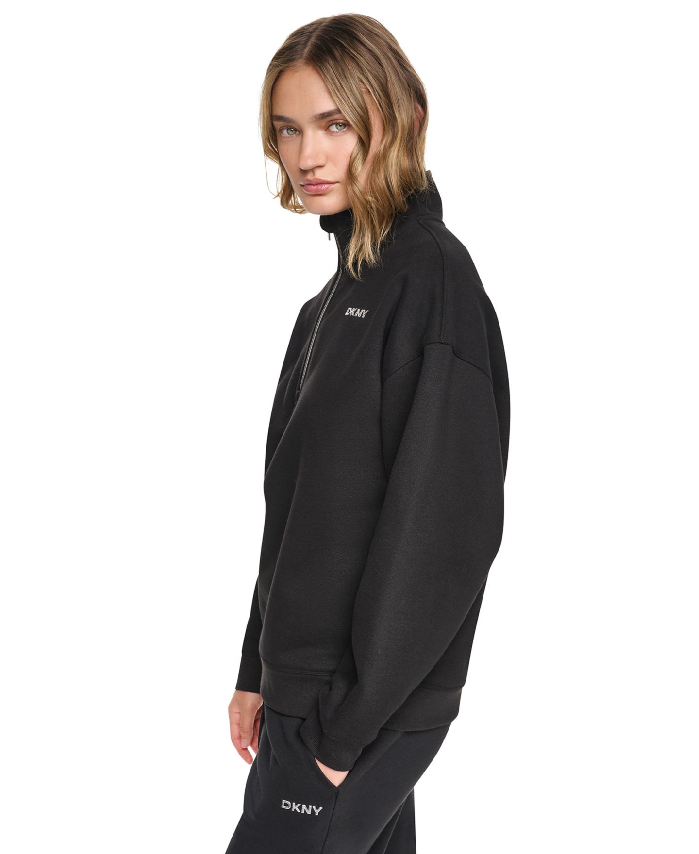 Женская толстовка DKNY Sport Quarter Zip Metallic Bubble Logo Mock Neck, цвет: Чёрный — фото 3