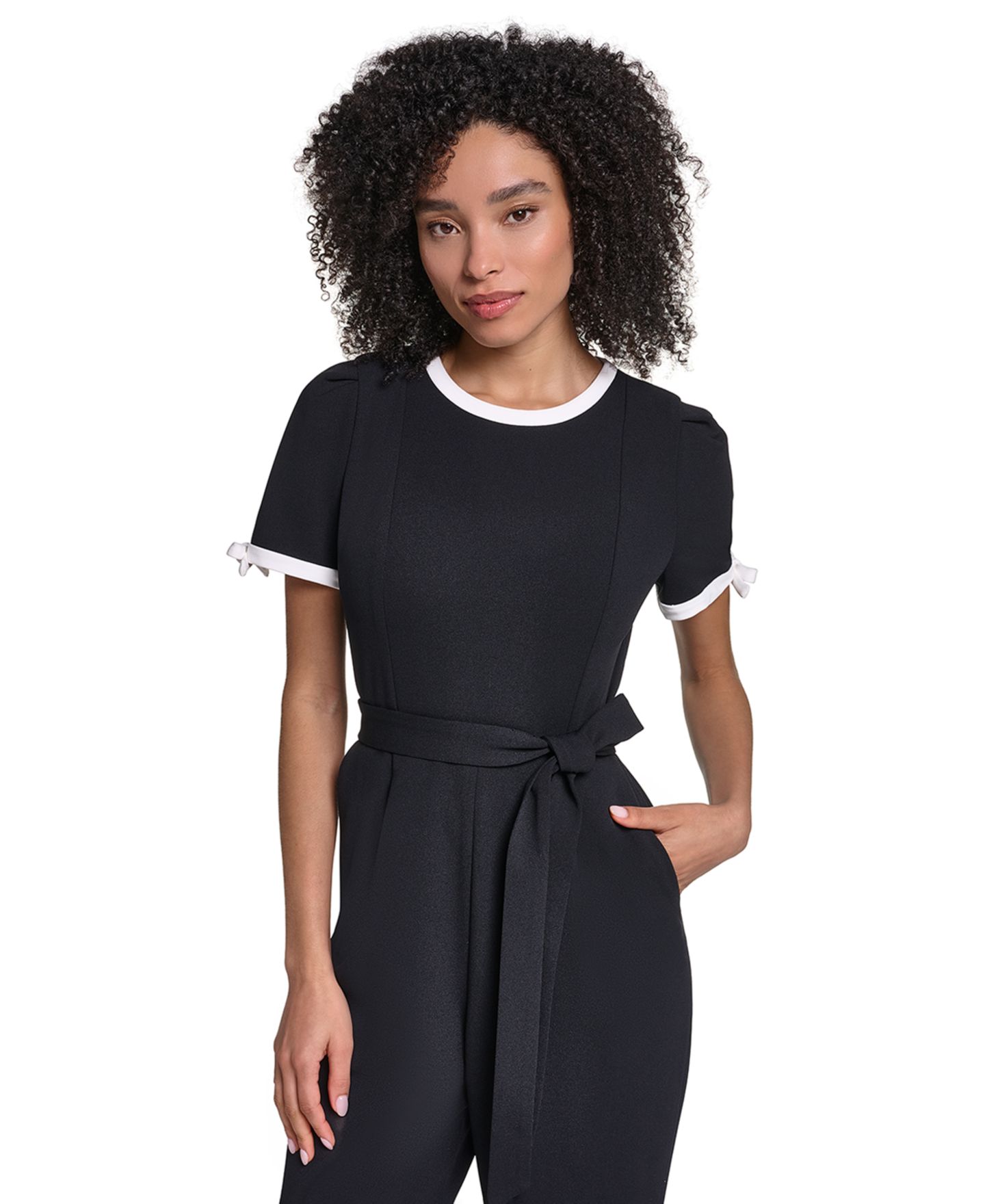 Женский комбинезон KARL LAGERFELD PARIS Scuba Crepe Jumpsuit Self Tie And Contrast Collar And Sleeve Trim, цвет: Чёрный / Мягкий белый — фото 3