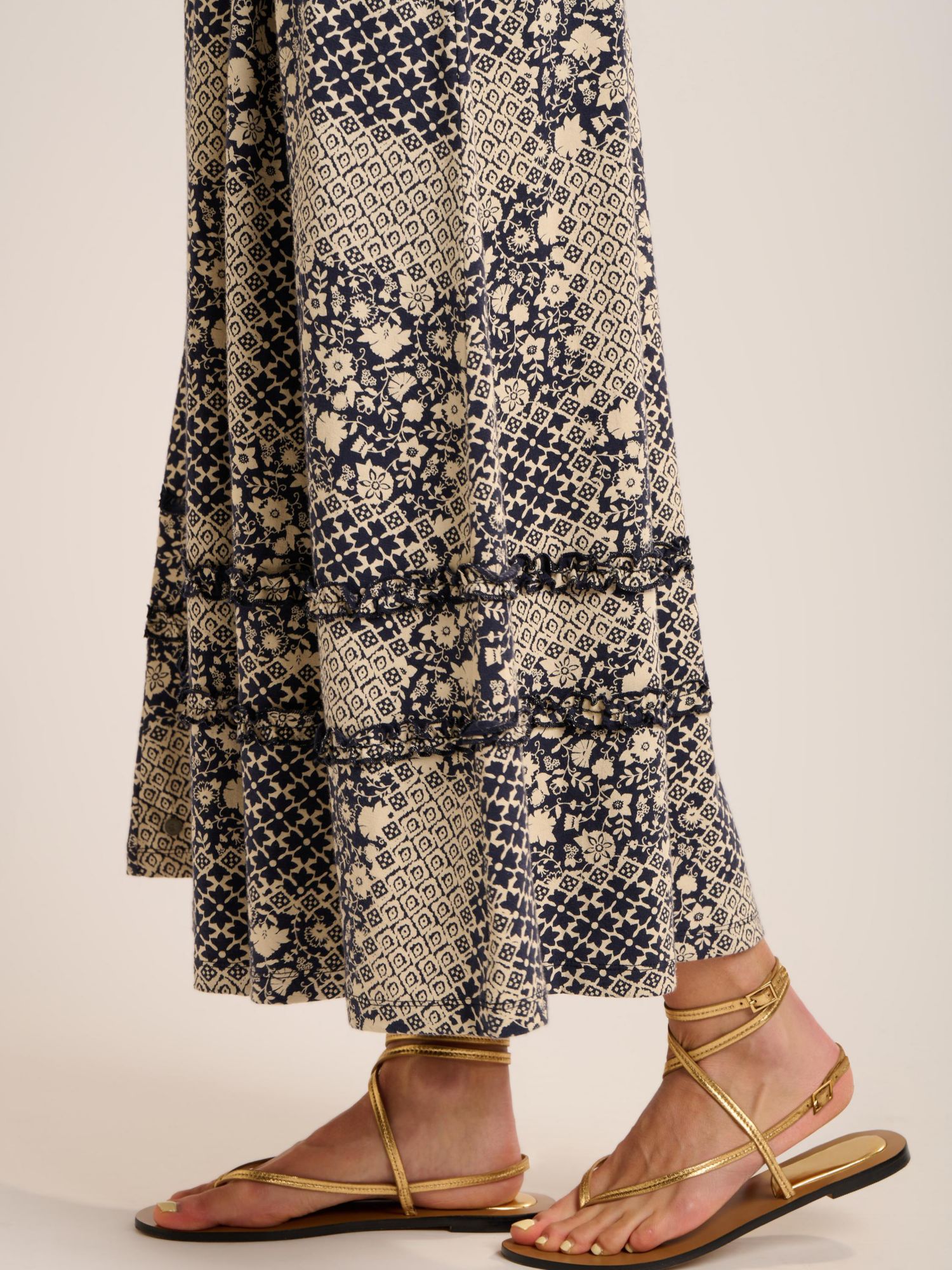 Women's Katerina Floral-Print V-Neck Maxi Dress