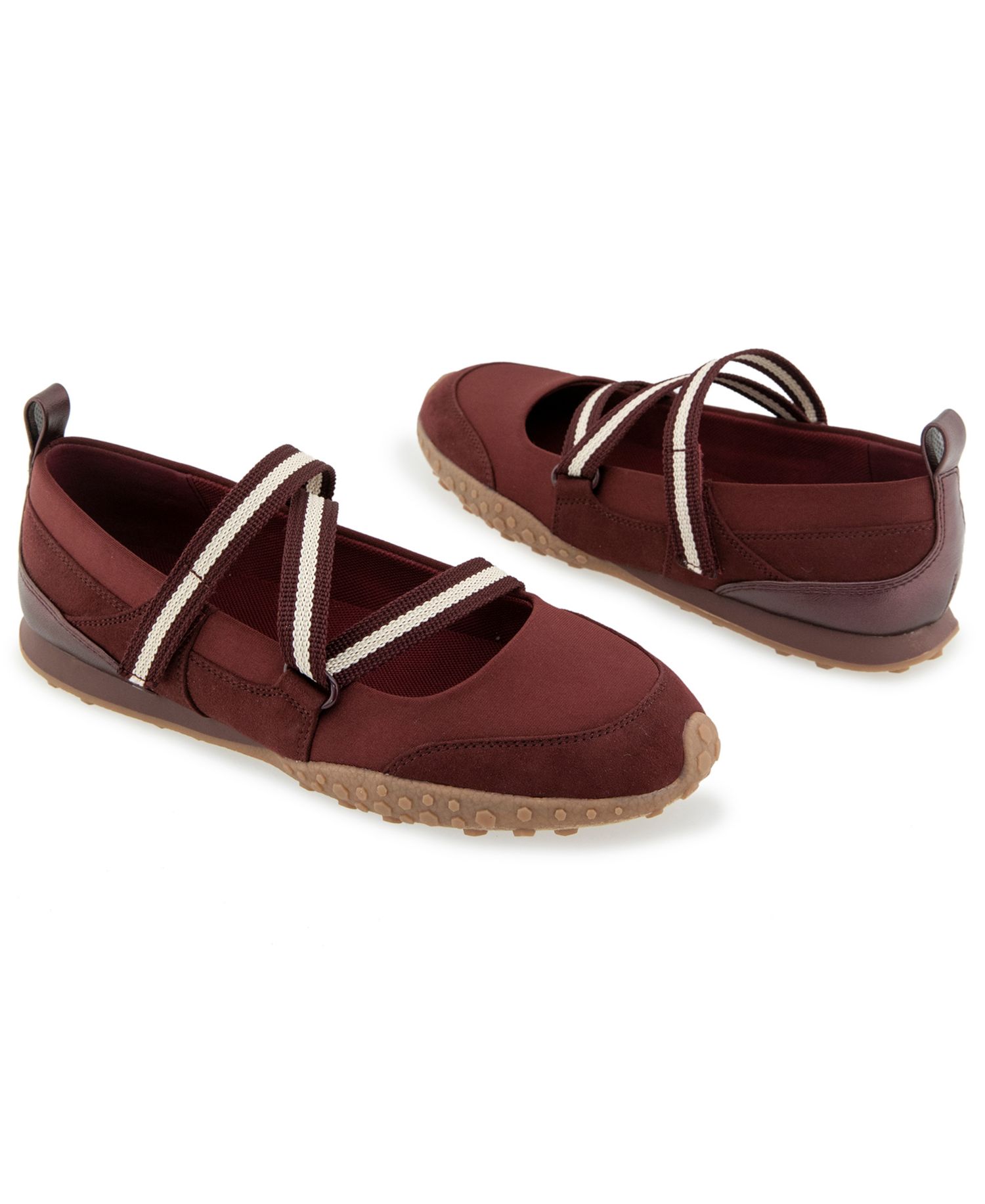 Women's Vesper Almond Toe Sneakers