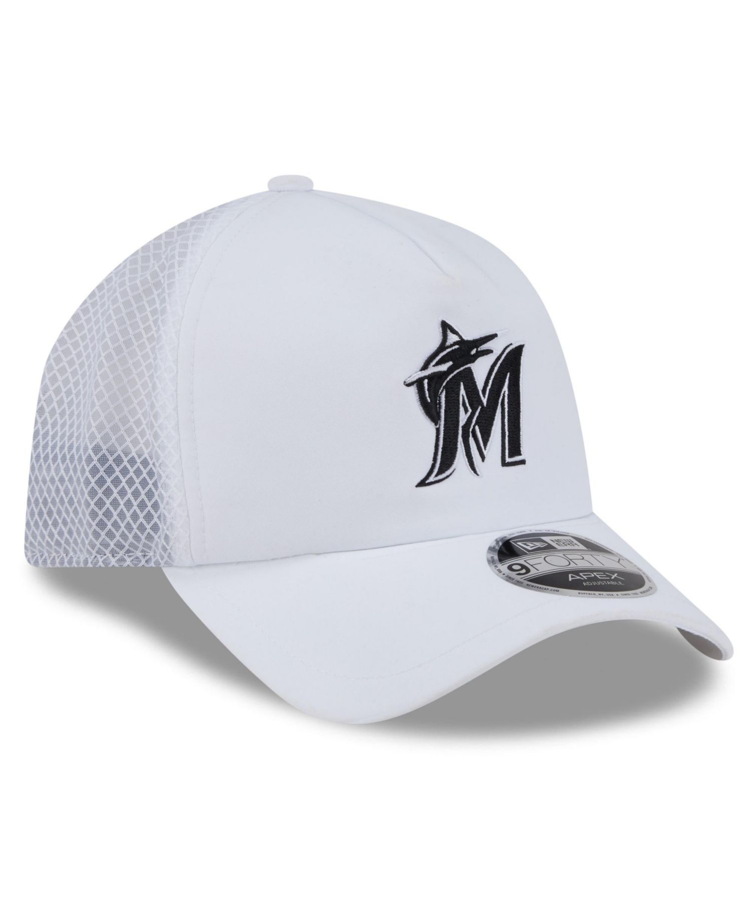 Men's White Miami Marlins 2026 Batting Practice Apex 9FORTY Adjustable Trucker Hat