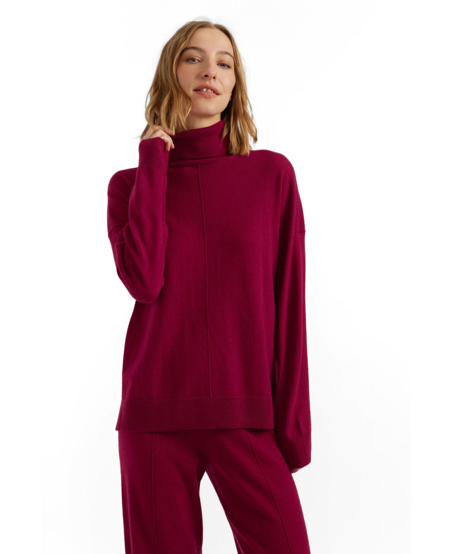 Women's Relaxed Roll Neck Wool-Cashmere Blend Sweater