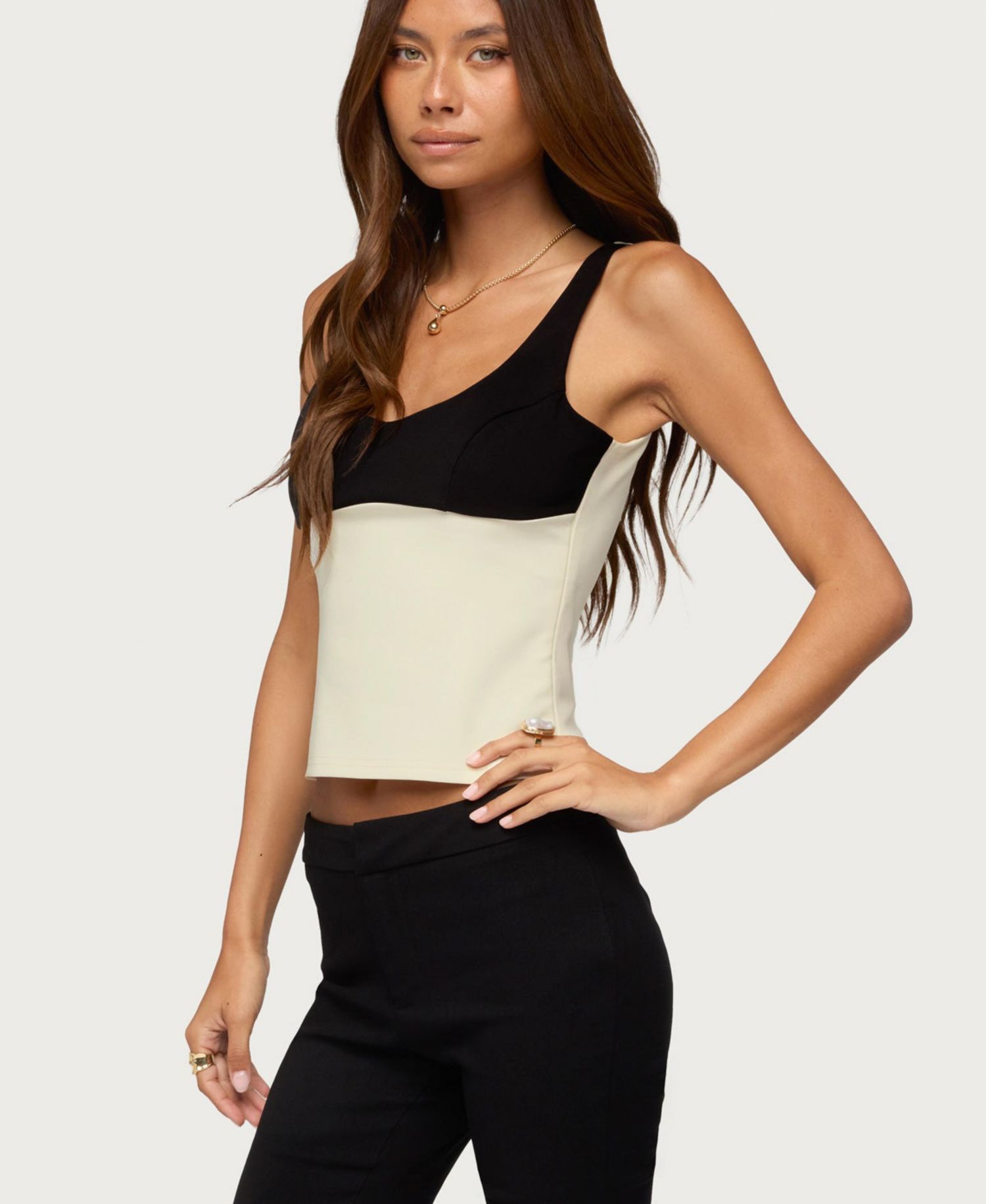 Women's Clarinda V-Neck Sleeveless Tank Top